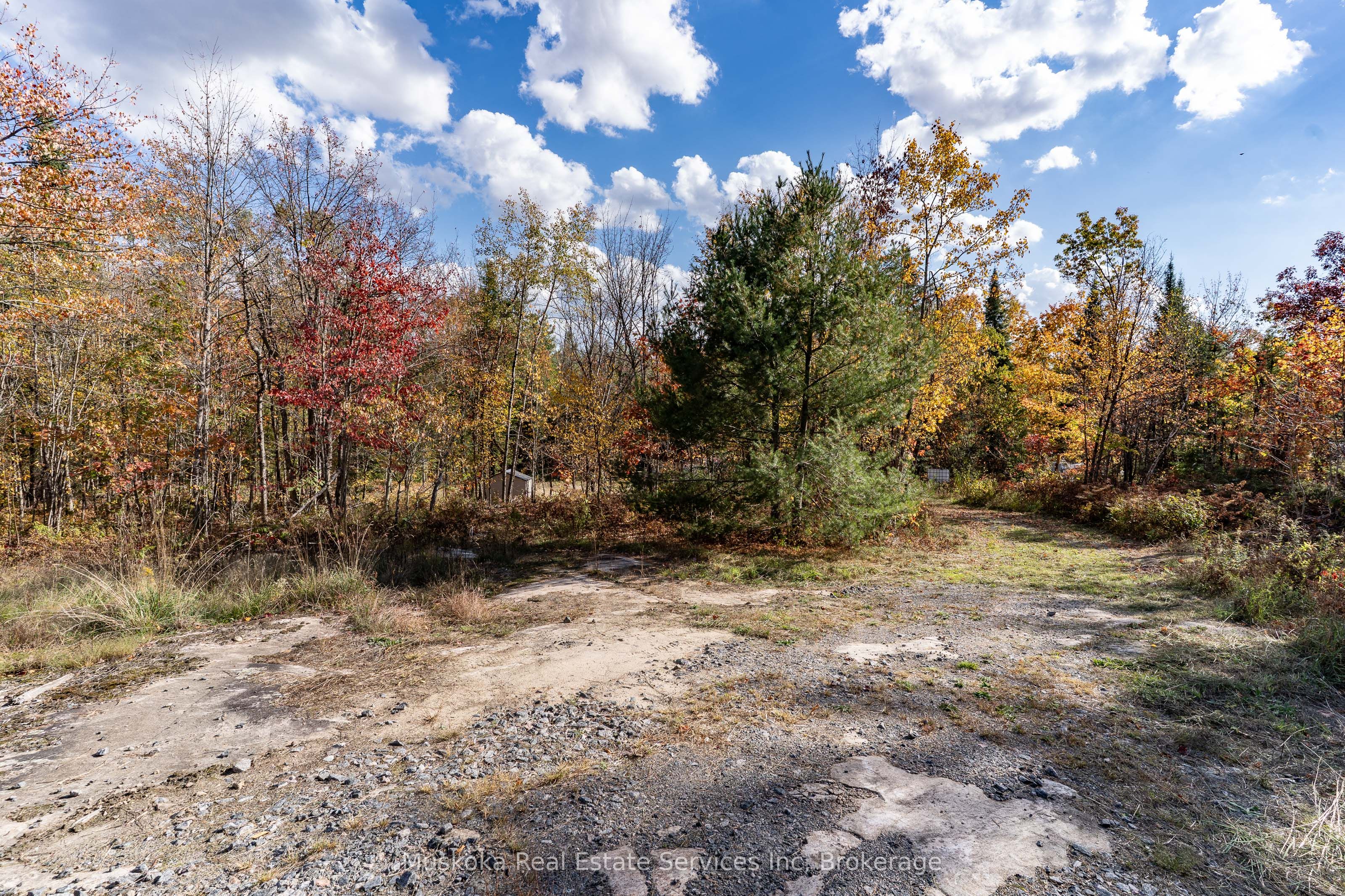 1088 Merkley Road Property Photo 2