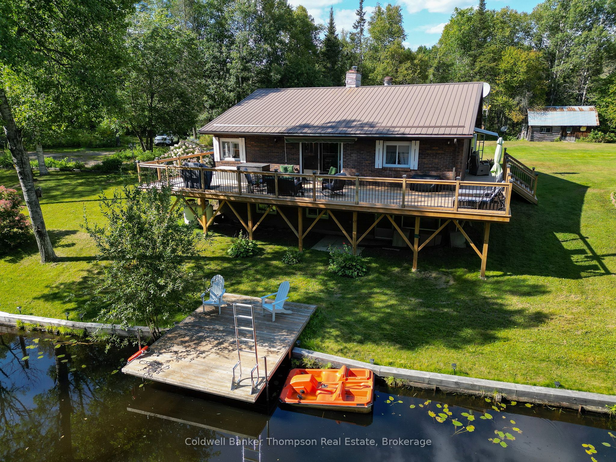 15 Municipal Road N Property Photo 1