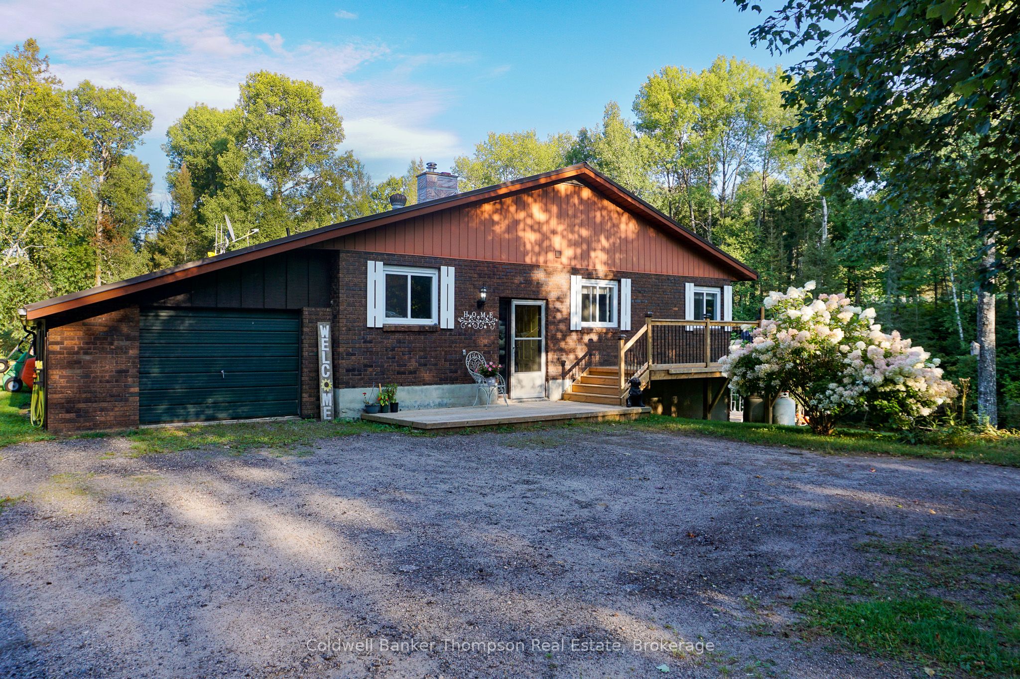 15 Municipal Road N Property Photo 5