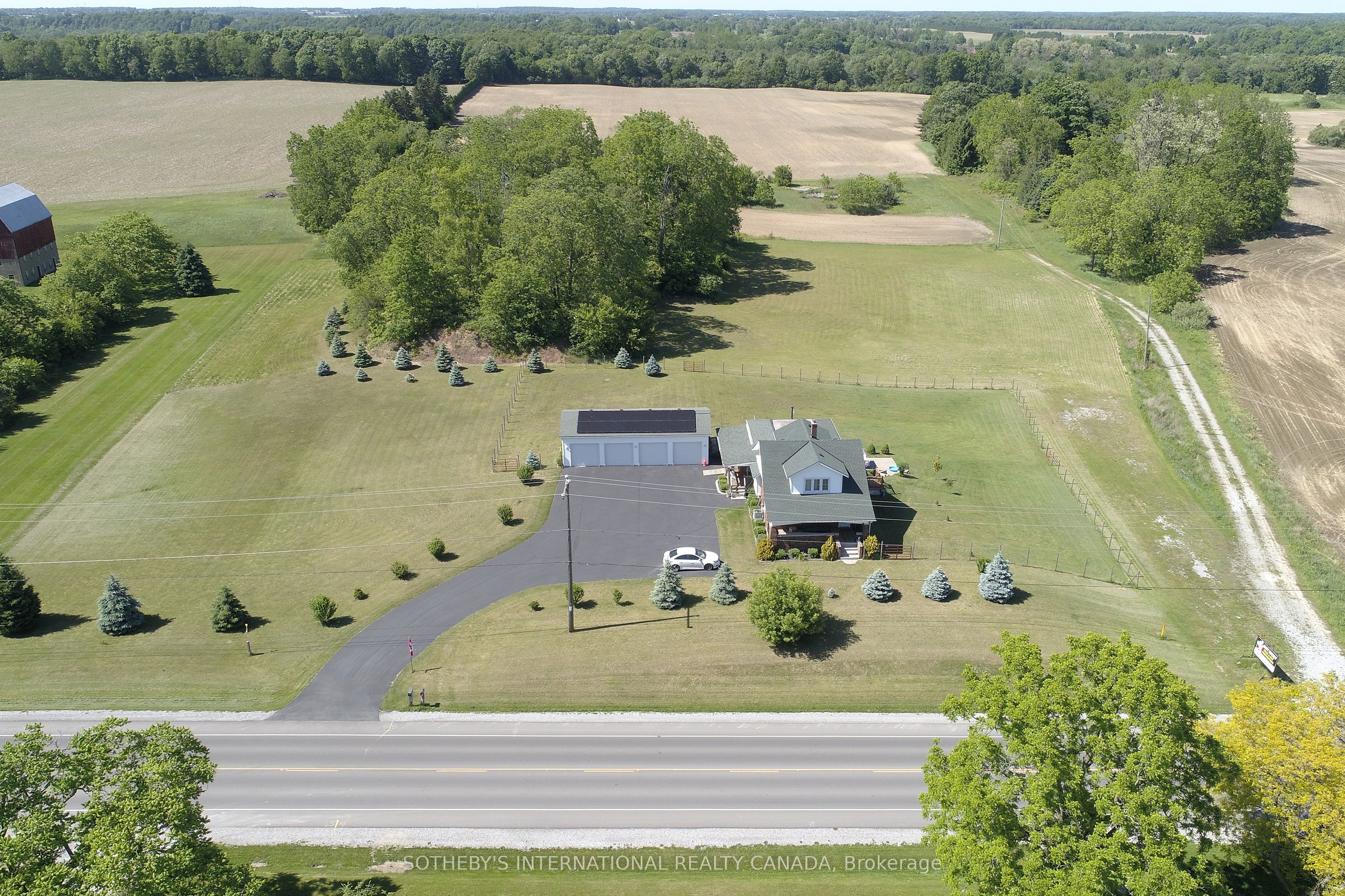 589 Highway 6 Property Photo 1