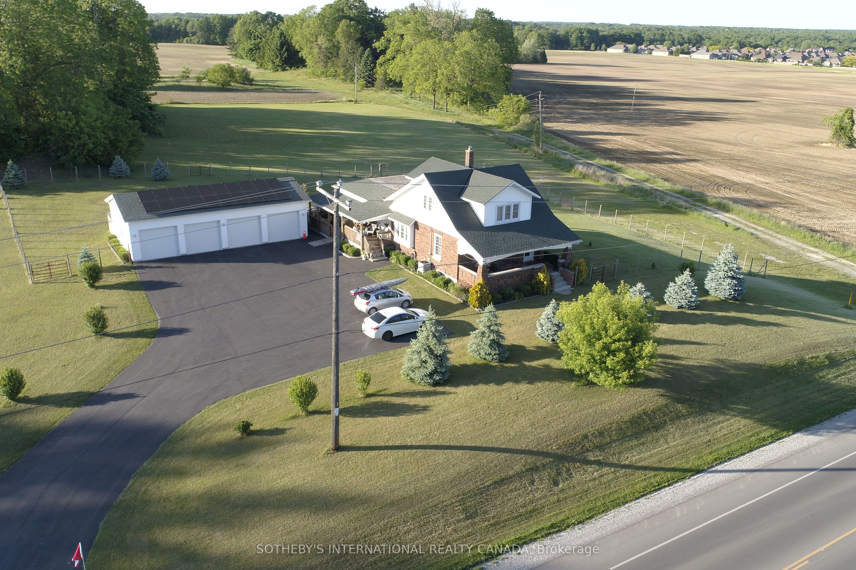 589 Highway 6 Property Photo 5