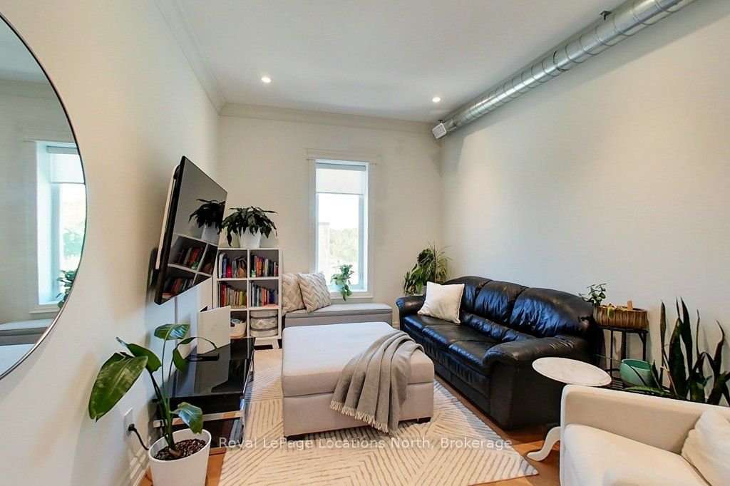 8 Sykes Street N Property Photo 3