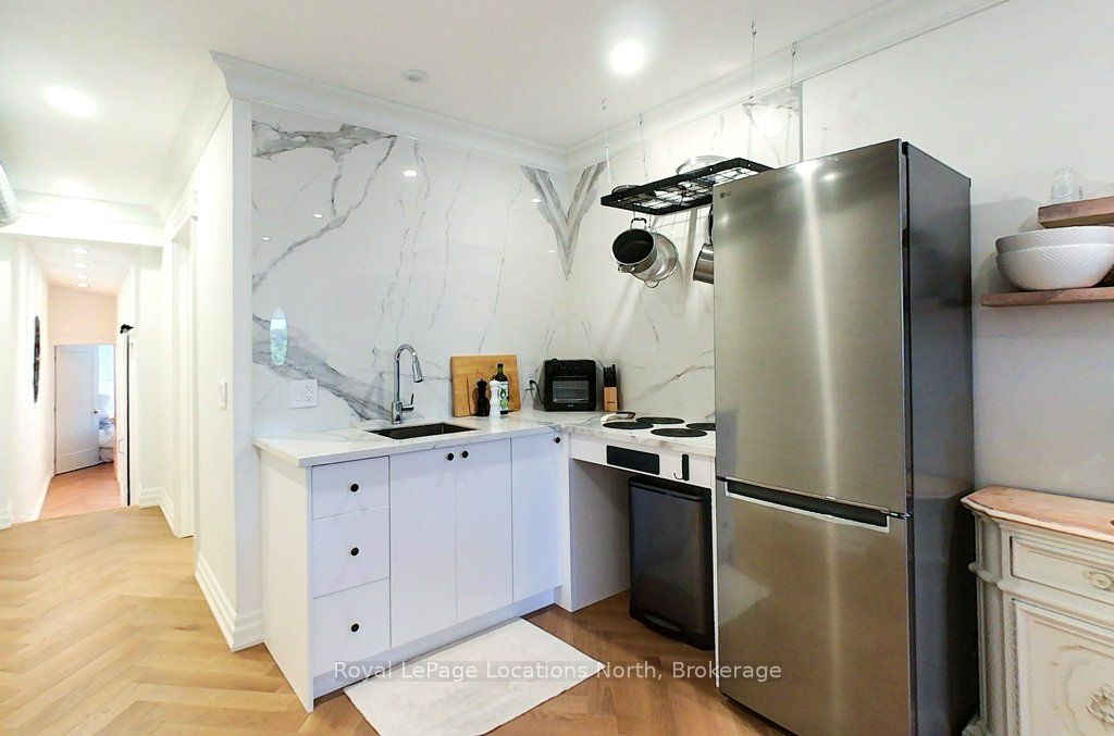 8 Sykes Street N Property Photo 6