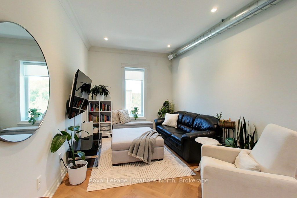 8 Sykes Street N Property Photo 16