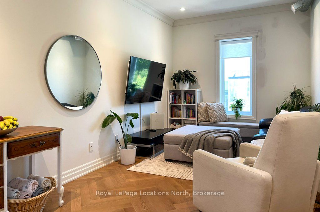 8 Sykes Street N Property Photo 18