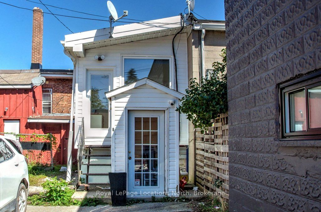 8 Sykes Street N Property Photo 40
