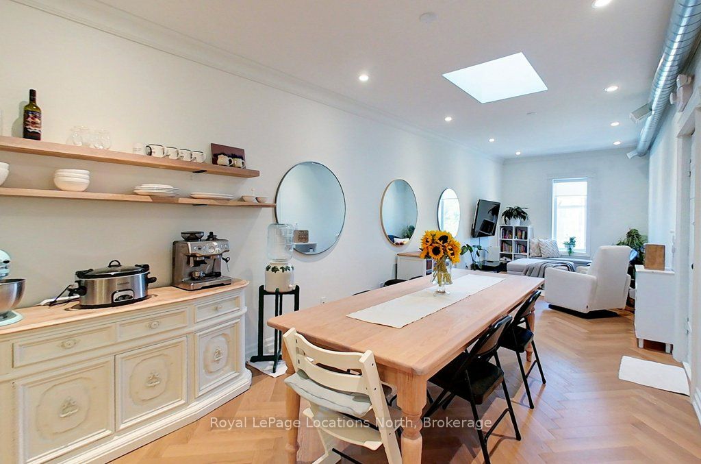 8 Sykes Street N Property Photo 24