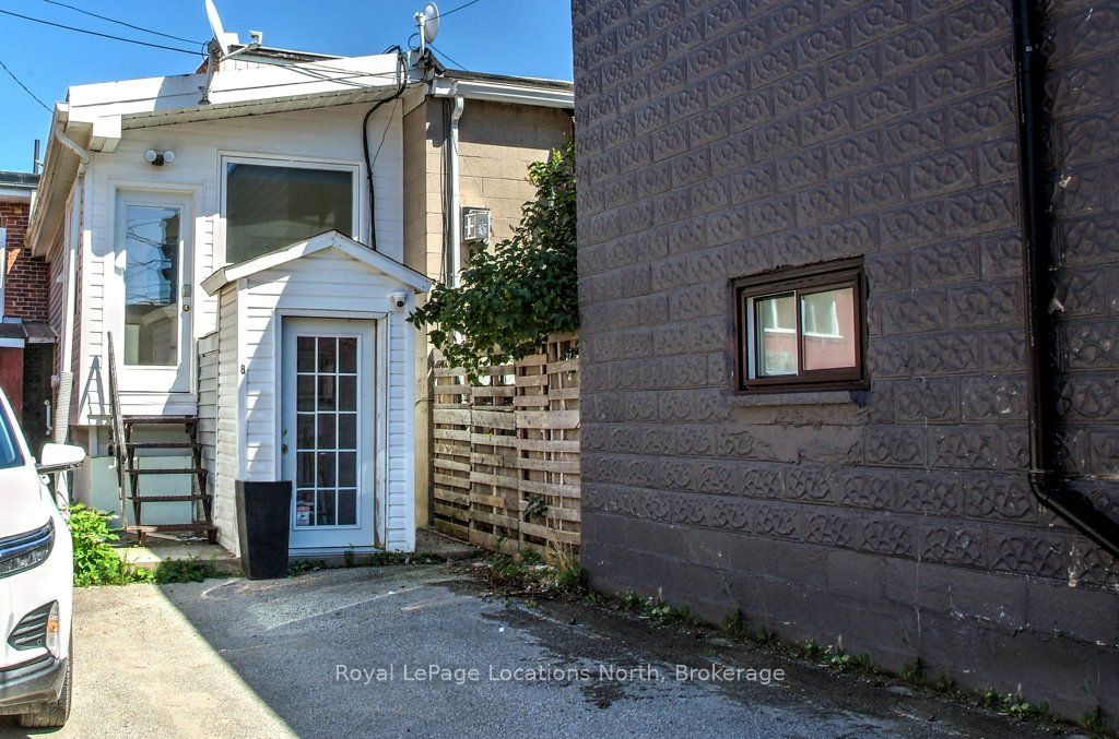 8 Sykes Street N Property Photo 39