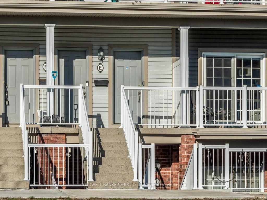 100 Artesa Private E Property Photo 3