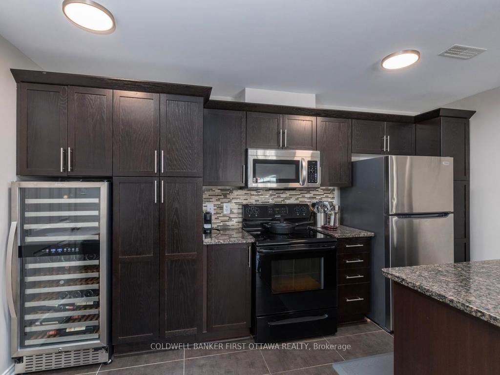 100 Artesa Private E Property Photo 7