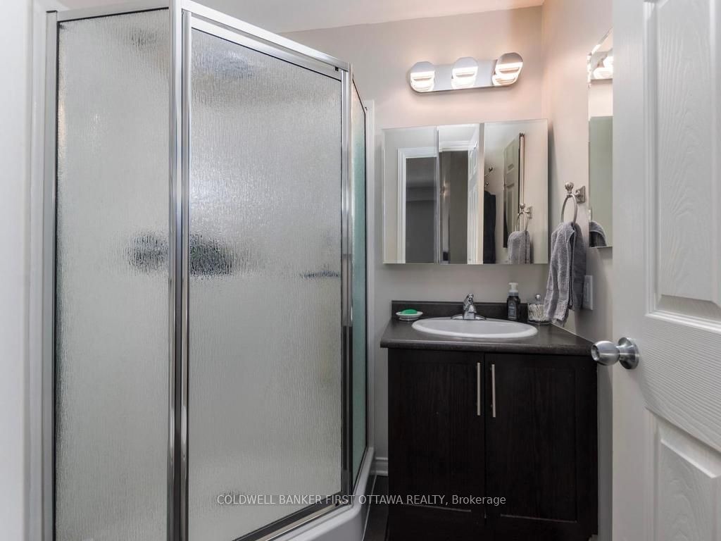 100 Artesa Private E Property Photo 15