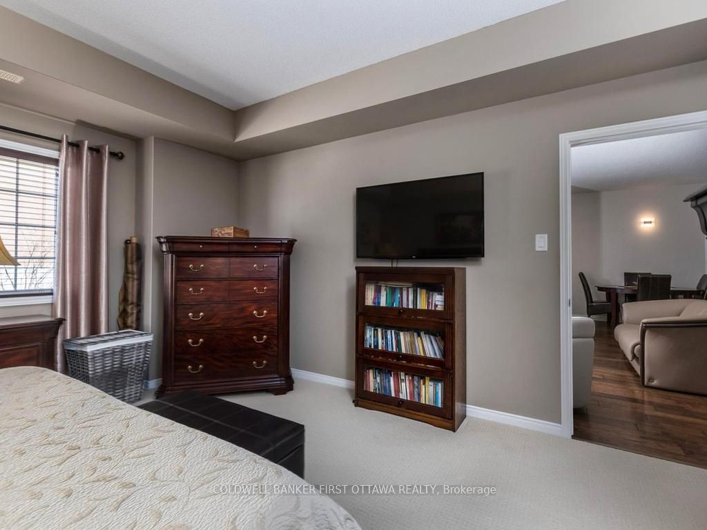 100 Artesa Private E Property Photo 18