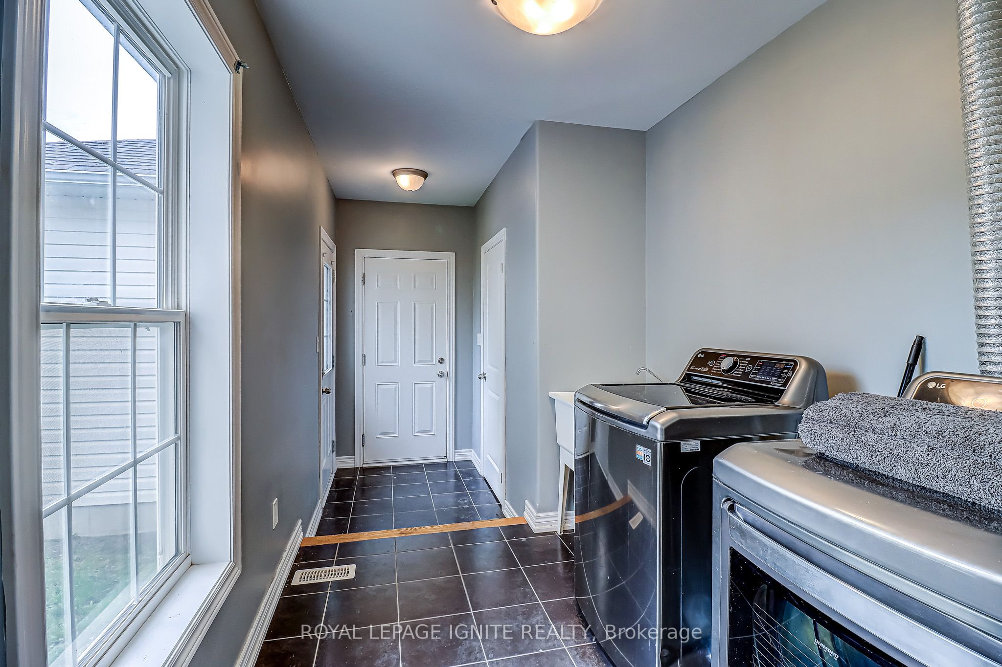 931 Broadway Boulevard Property Photo 24