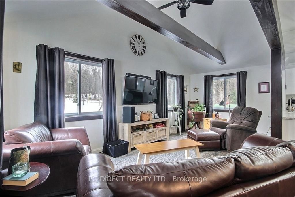 667 Yearley Road Property Photo 3
