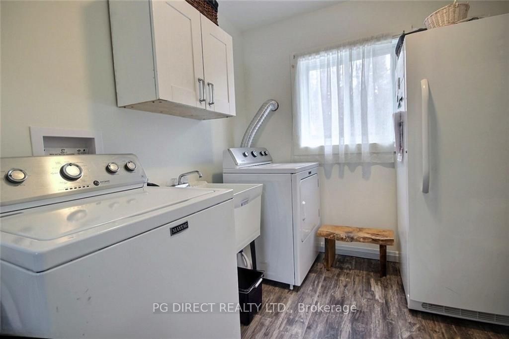 667 Yearley Road Property Photo 9