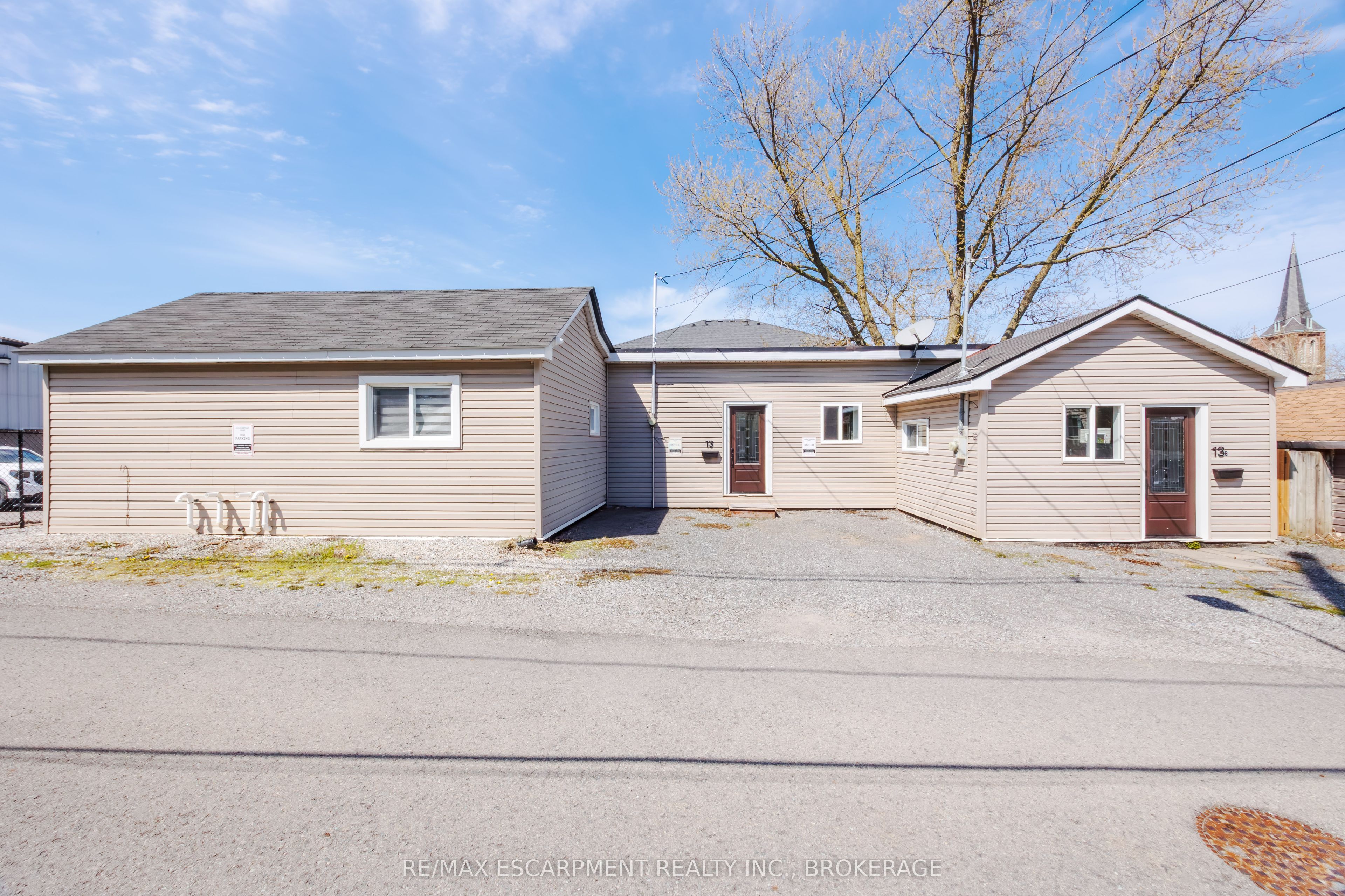 13 Chestnut Lane Property Photo 2