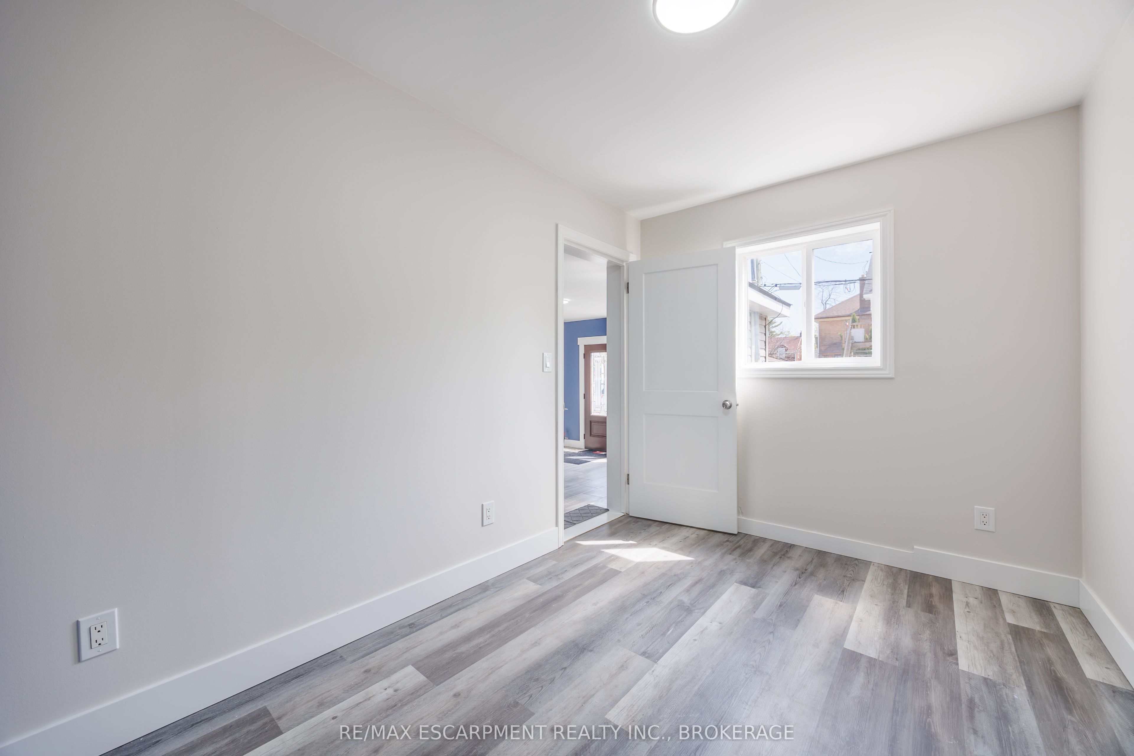 13 Chestnut Lane Property Photo 14