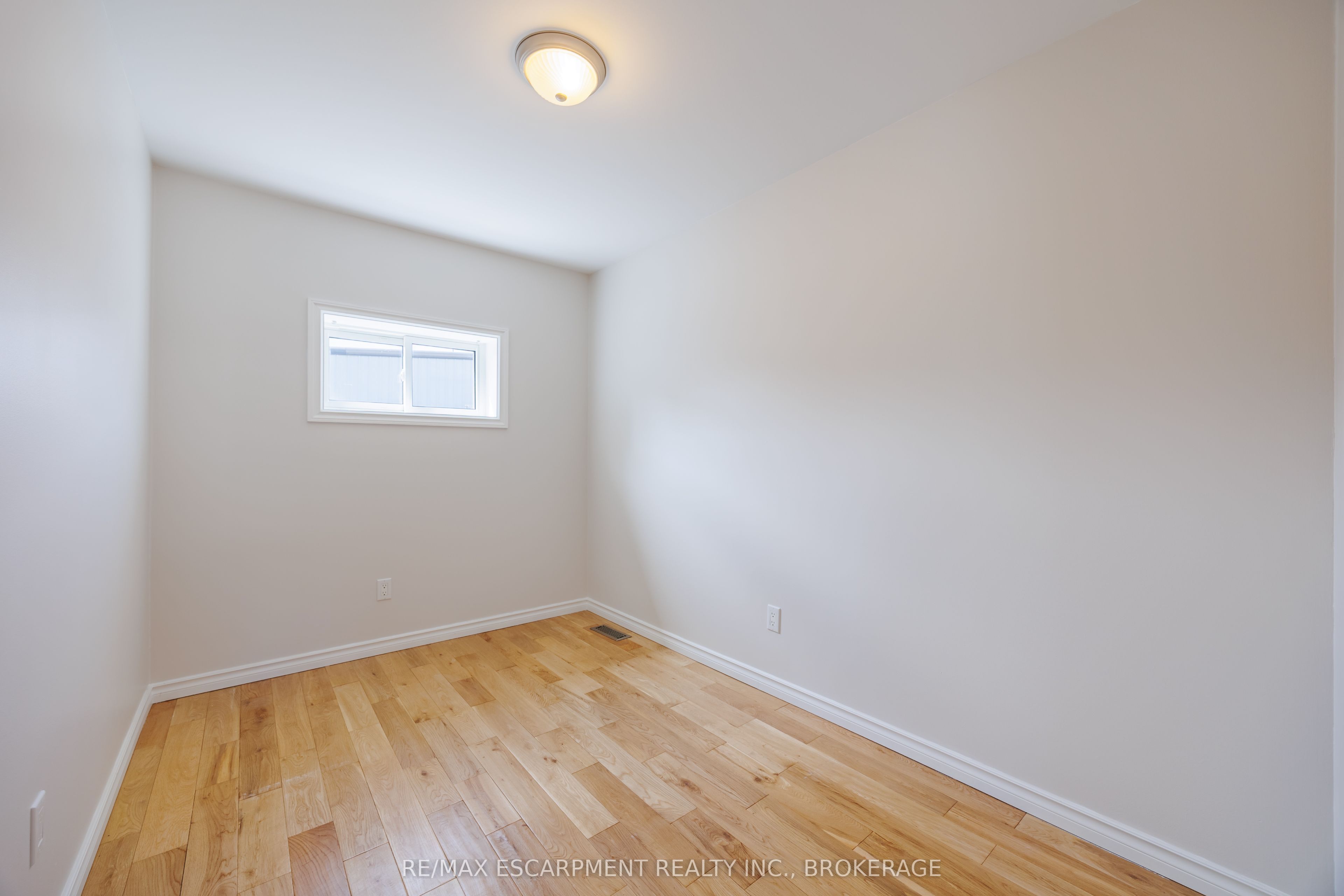 13 Chestnut Lane Property Photo 15