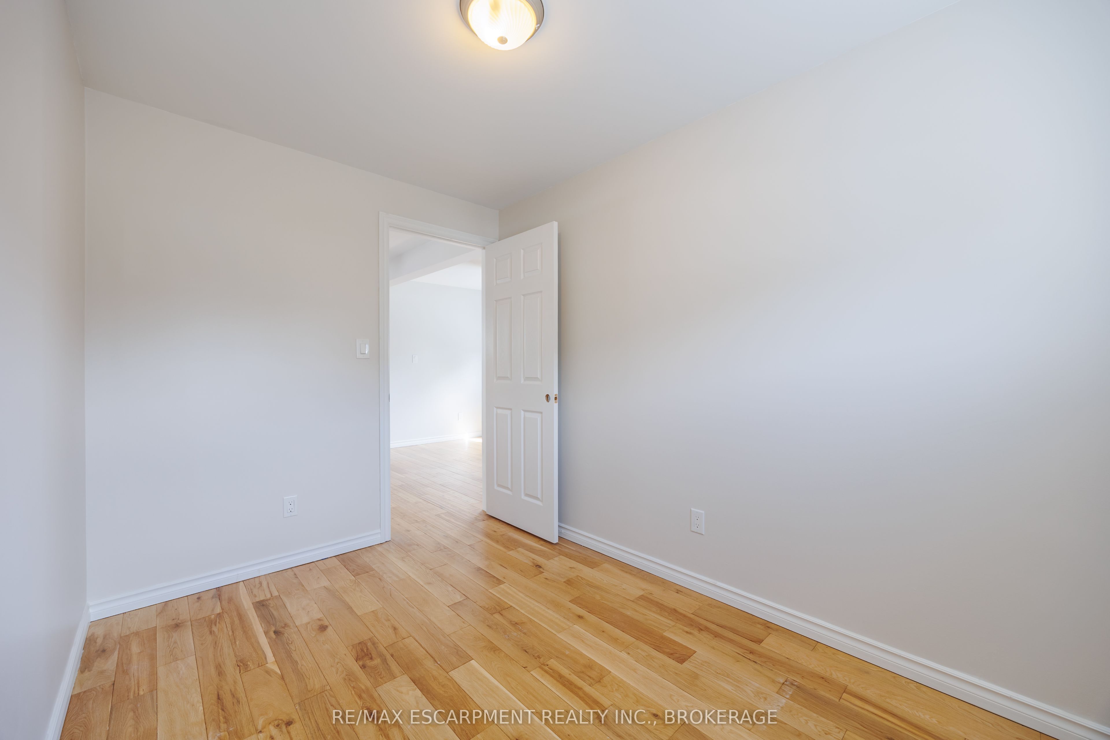 13 Chestnut Lane Property Photo 16