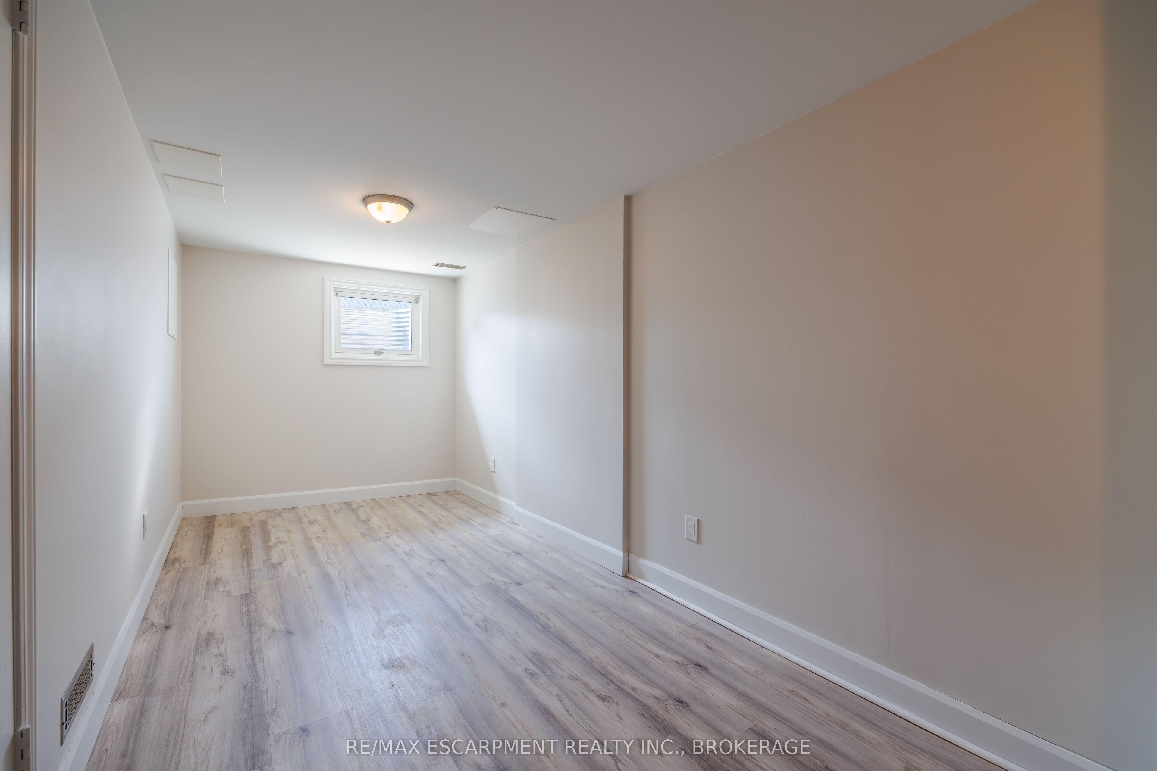 13 Chestnut Lane Property Photo 21