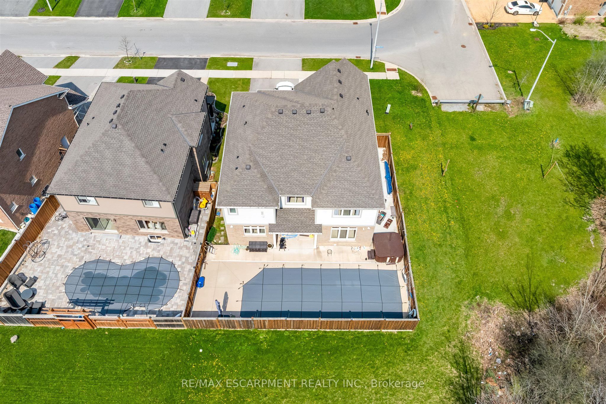 1 Elderberry Road Property Photo 4