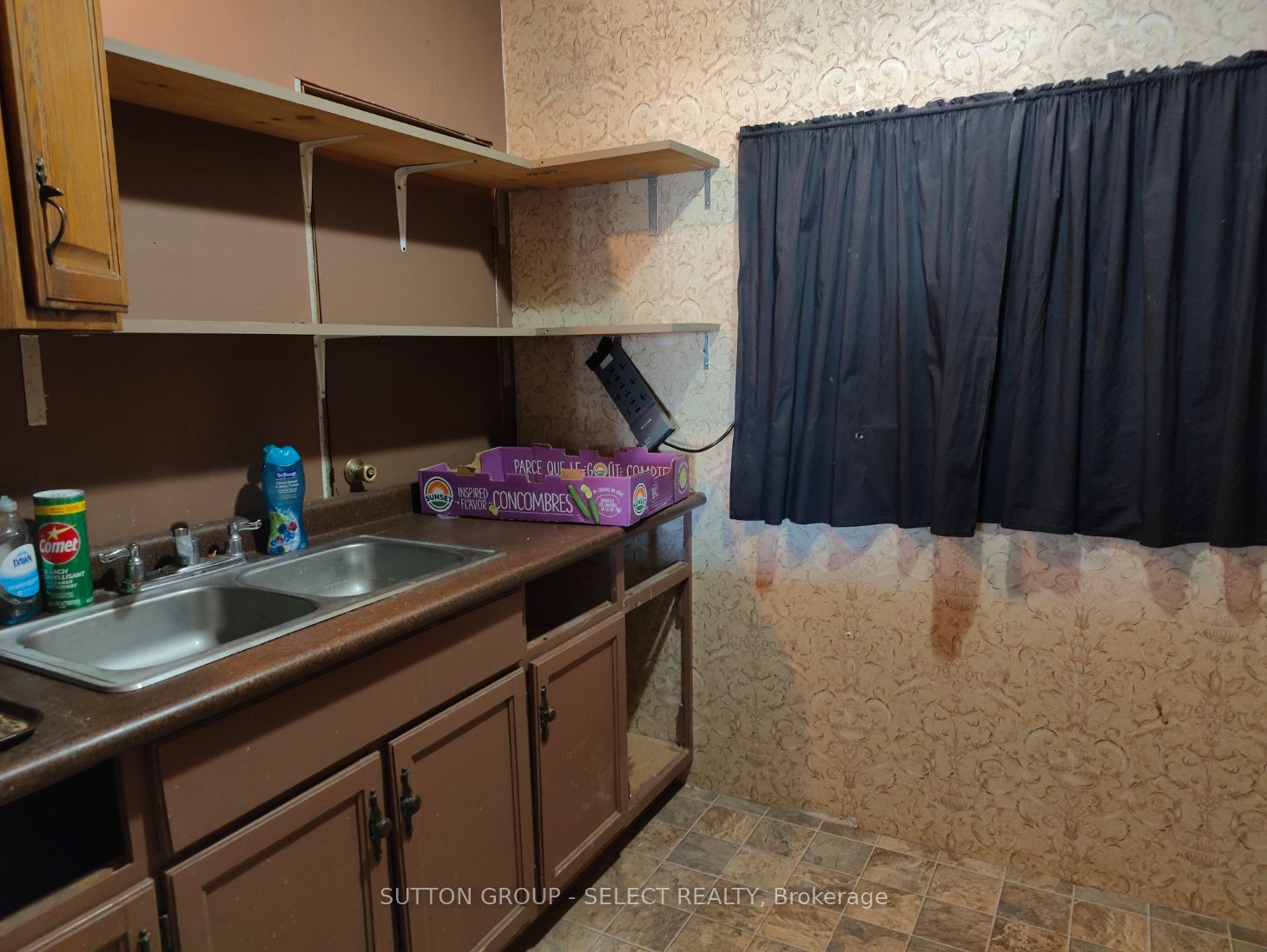 14 Clinton Street S Property Photo 9
