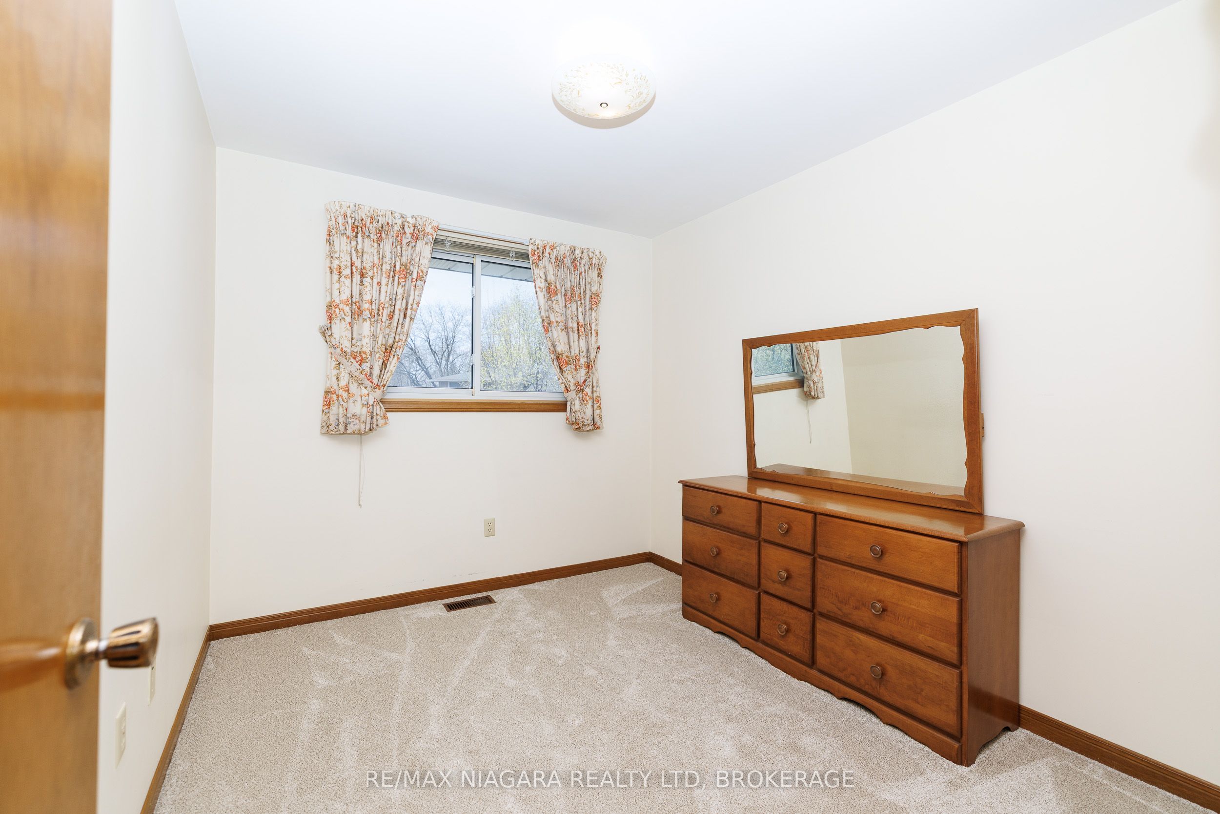 4409 Latina Crescent Property Photo 17