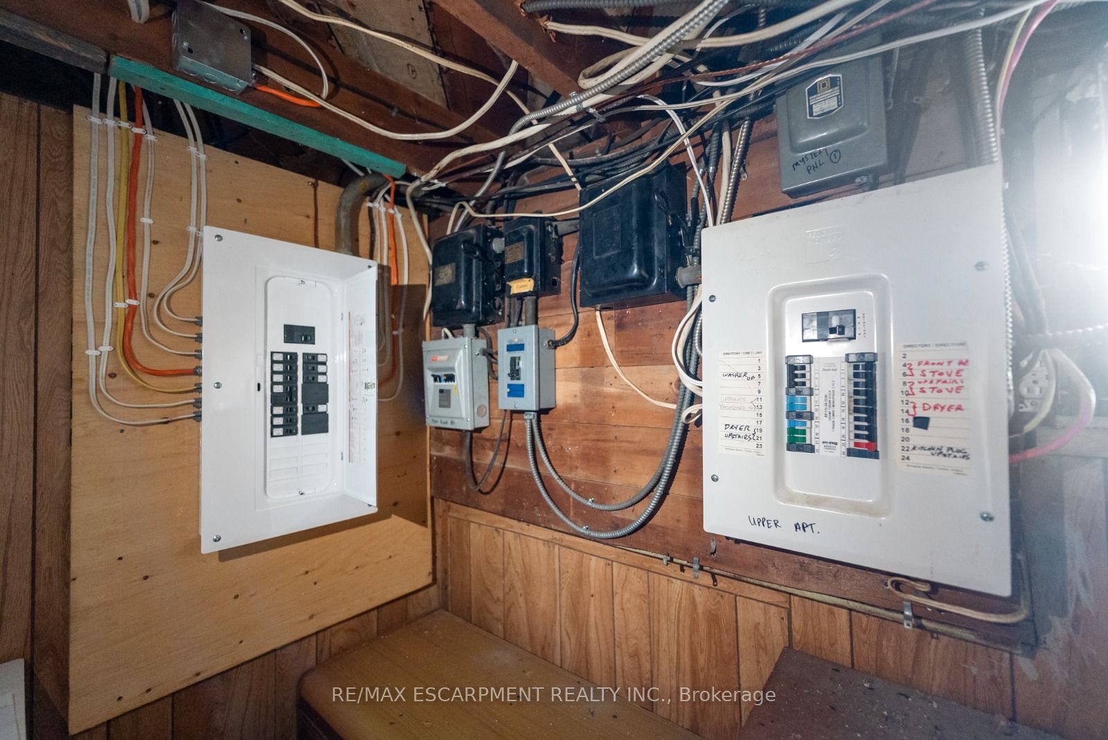 86 Townline Road W Property Photo 21
