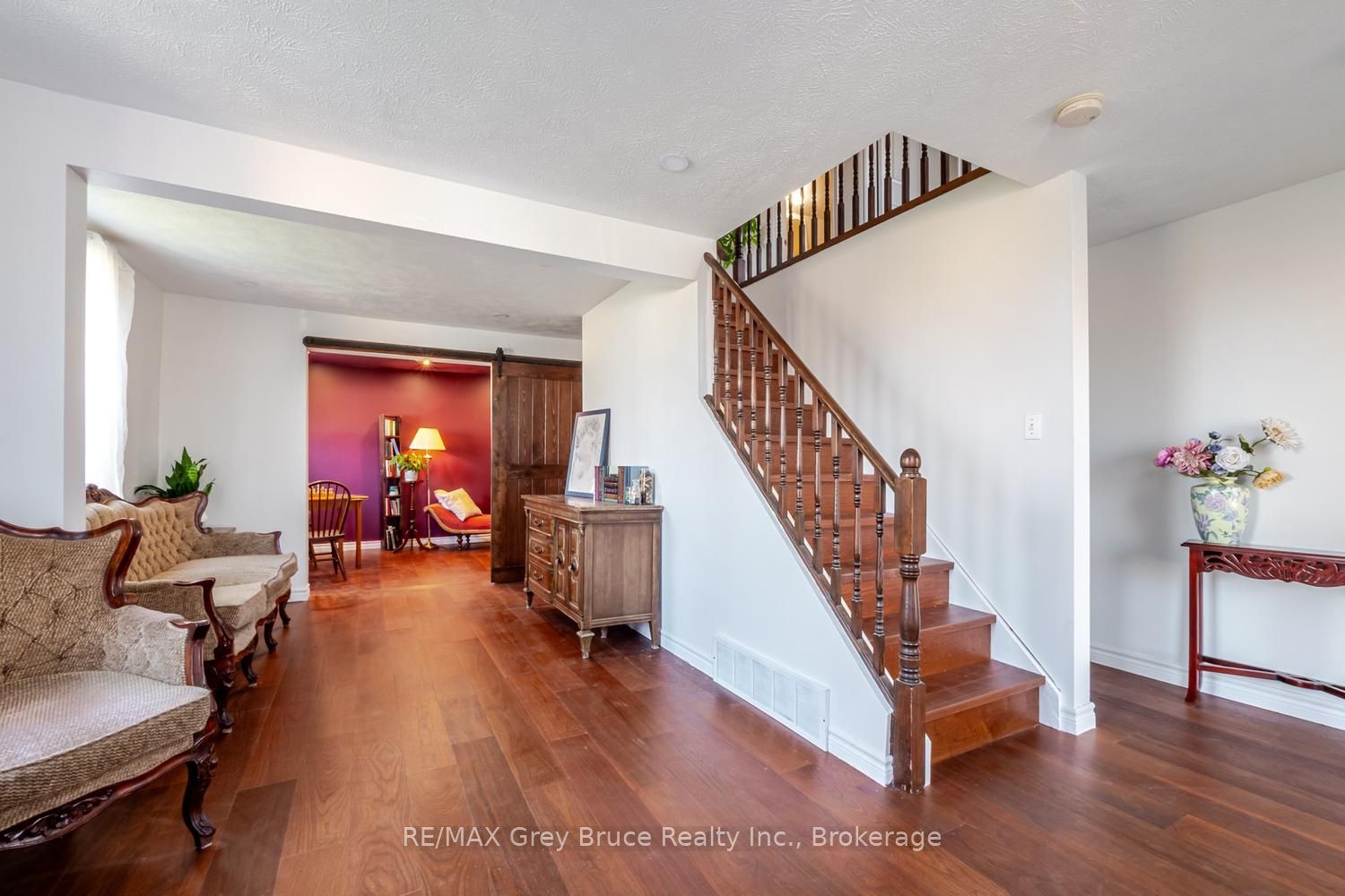 735 5th Avenue E Property Photo 5