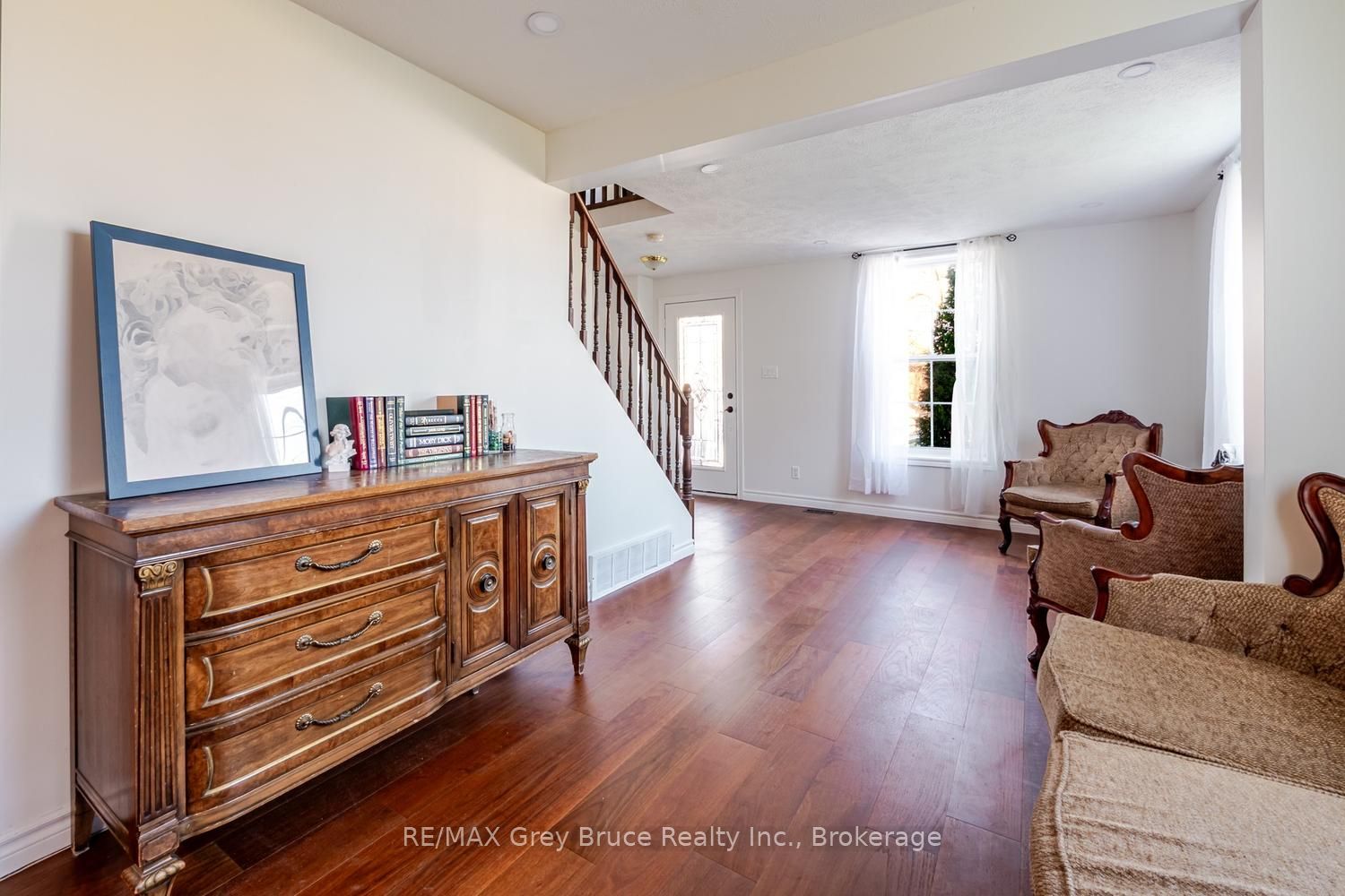 735 5th Avenue E Property Photo 9