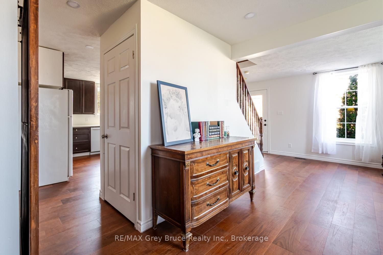 735 5th Avenue E Property Photo 10