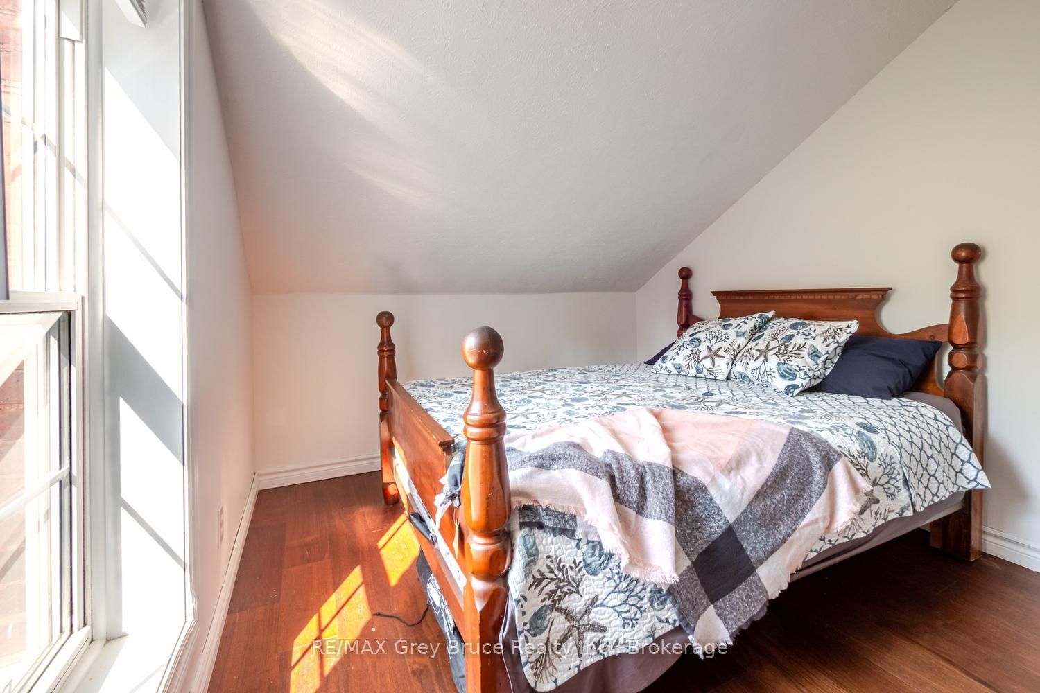 735 5th Avenue E Property Photo 30