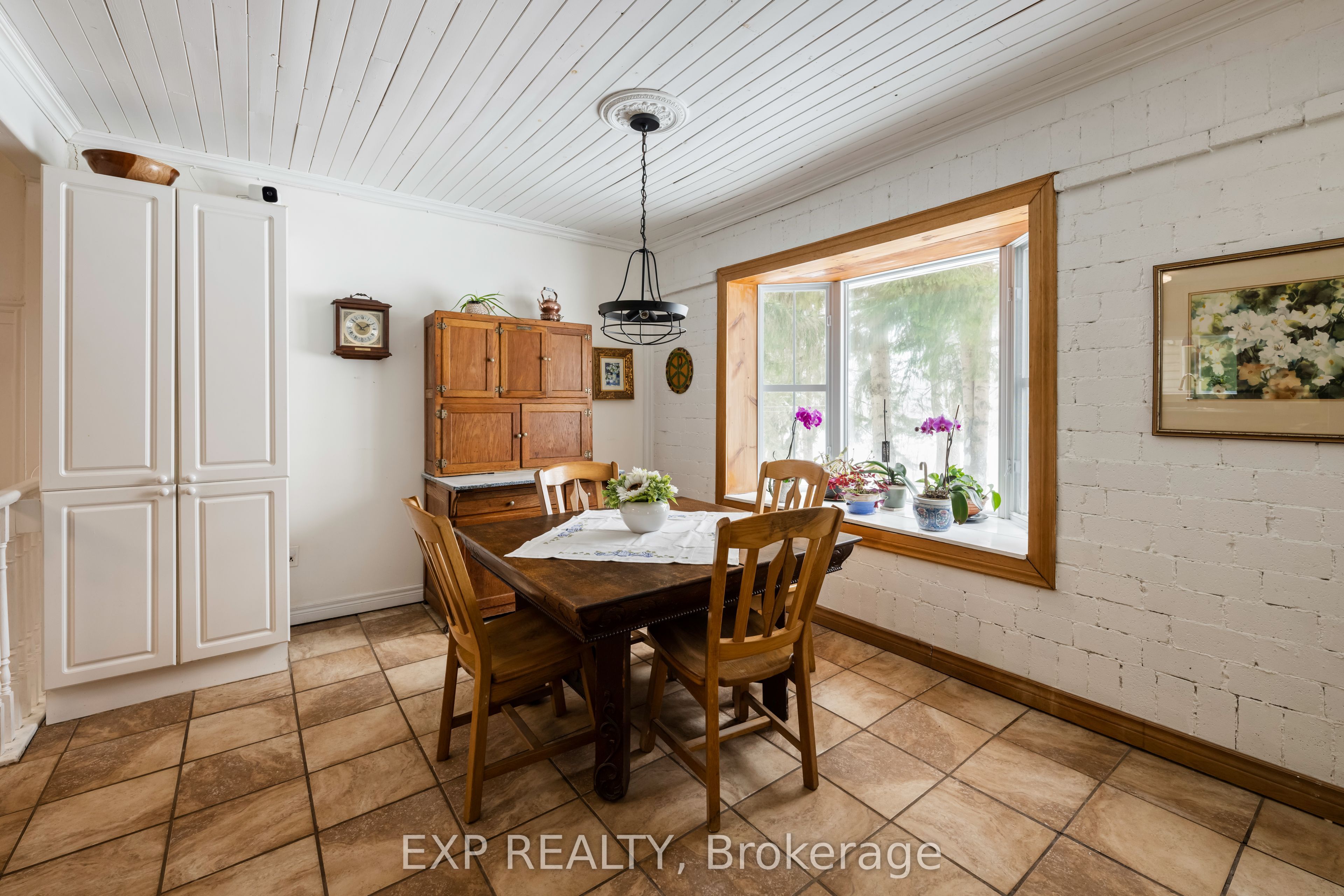 16 Mill Street Property Photo 10