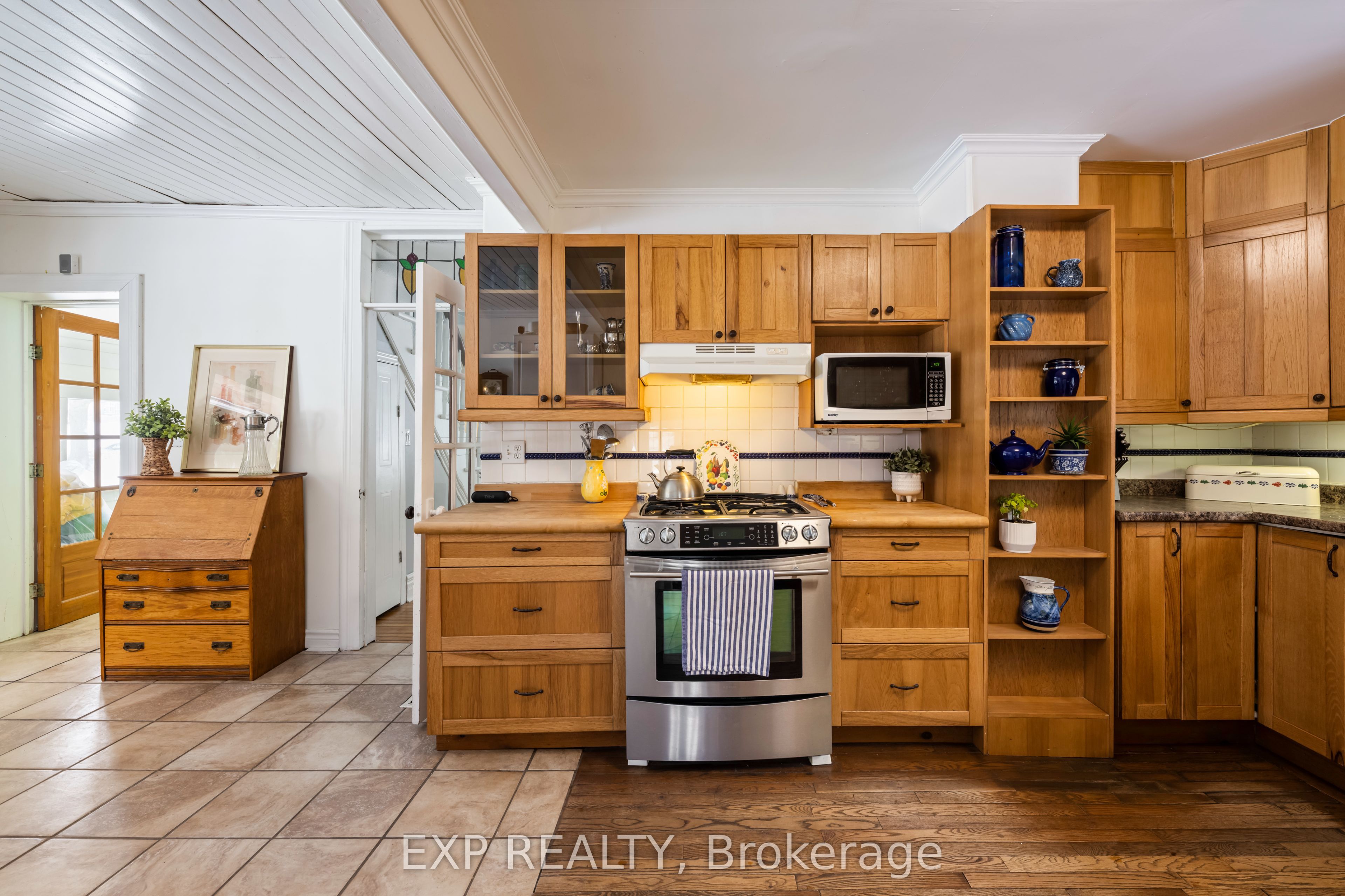 16 Mill Street Property Photo 14