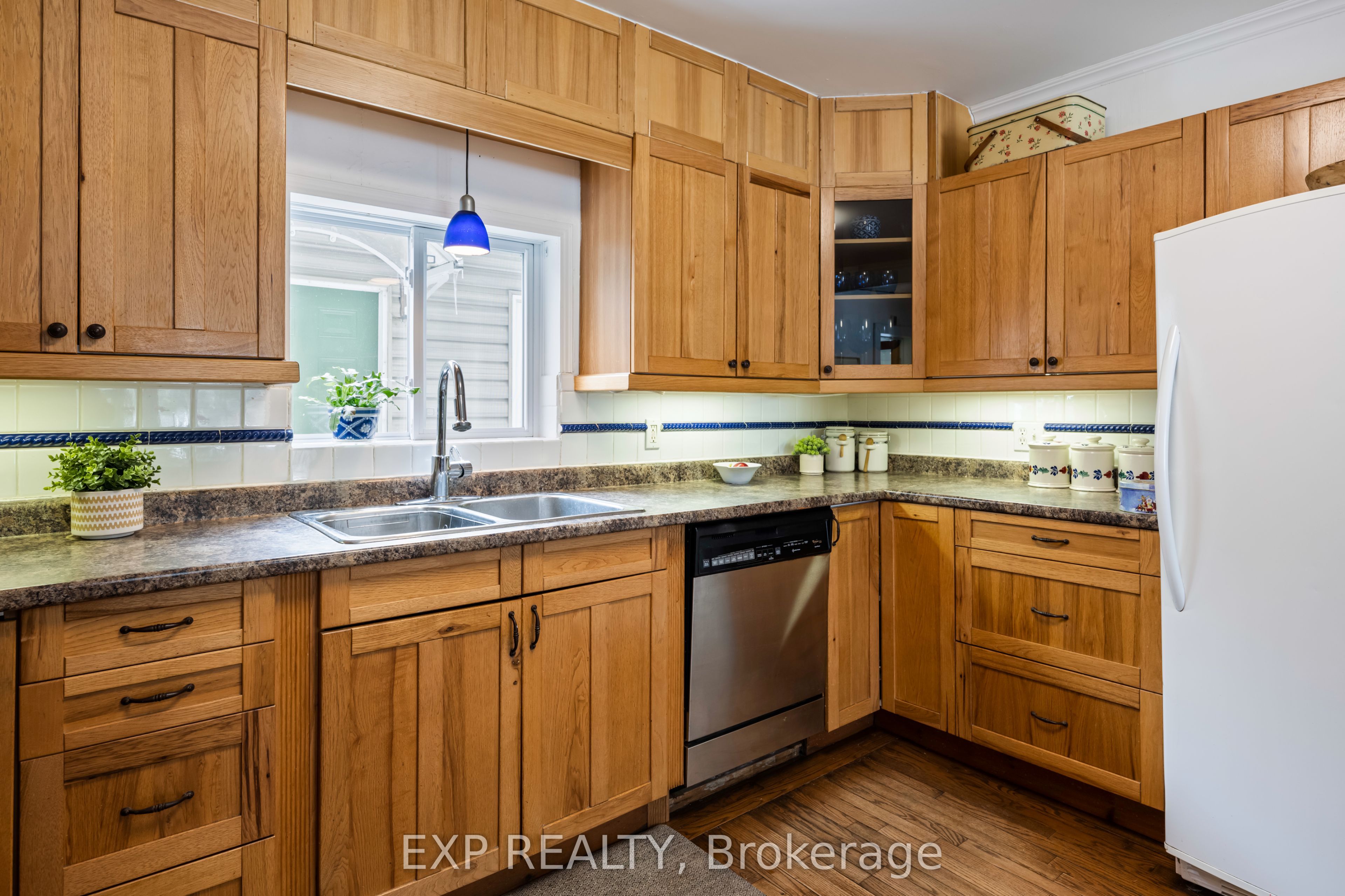 16 Mill Street Property Photo 15