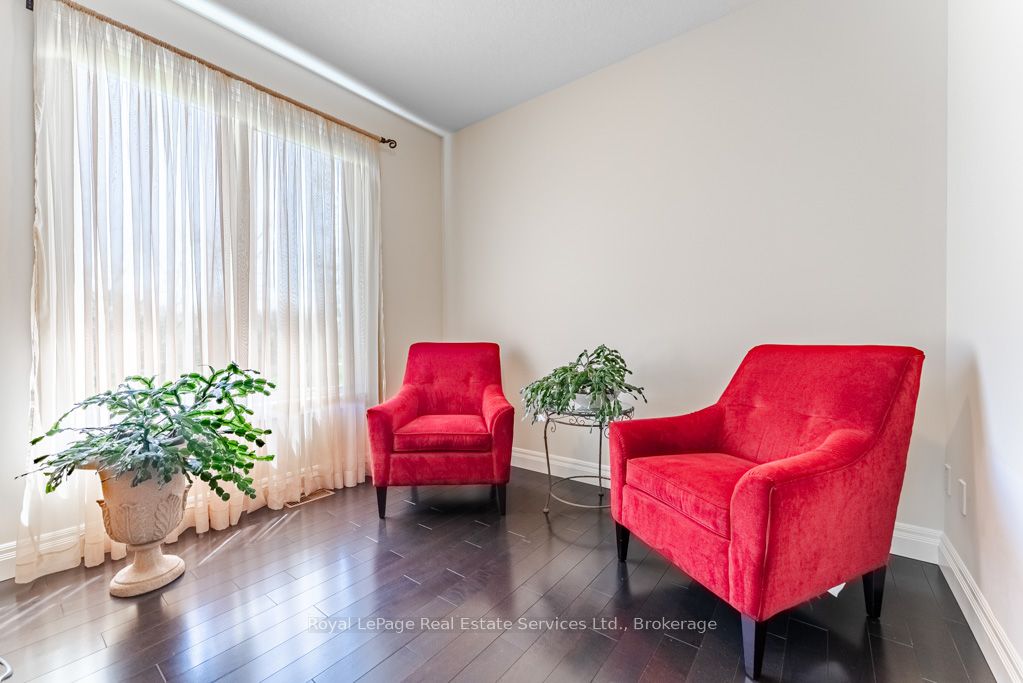 365 Robinson Road Property Photo 31