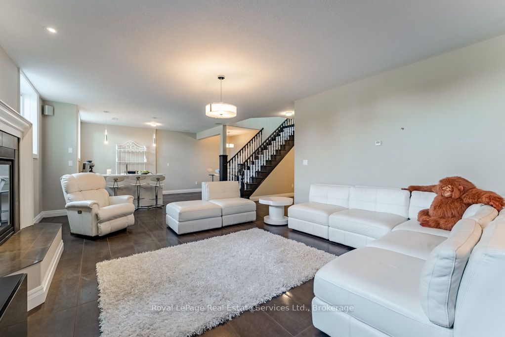 365 Robinson Road Property Photo 34