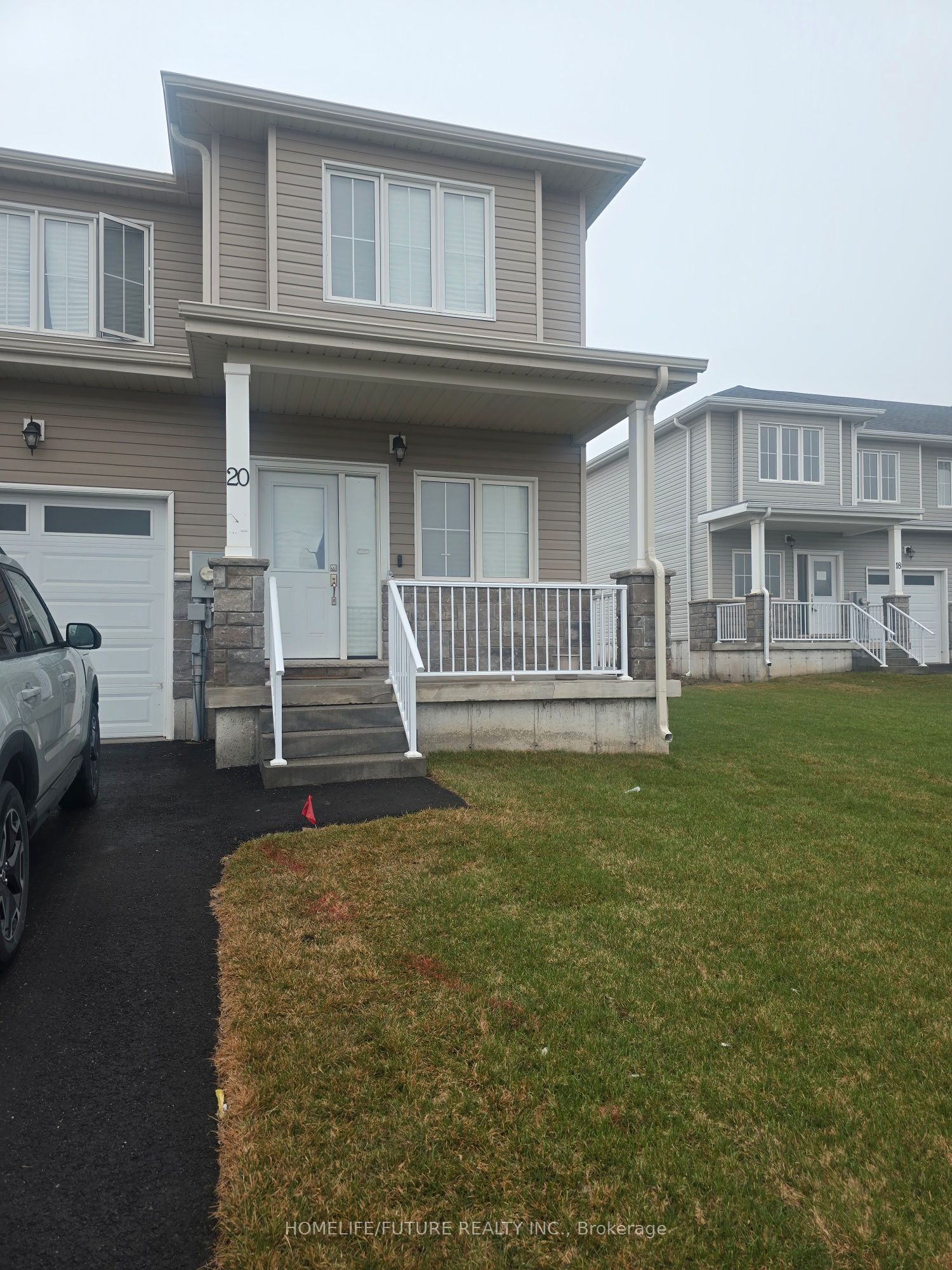 20 Lincoln Drive Property Photo 1