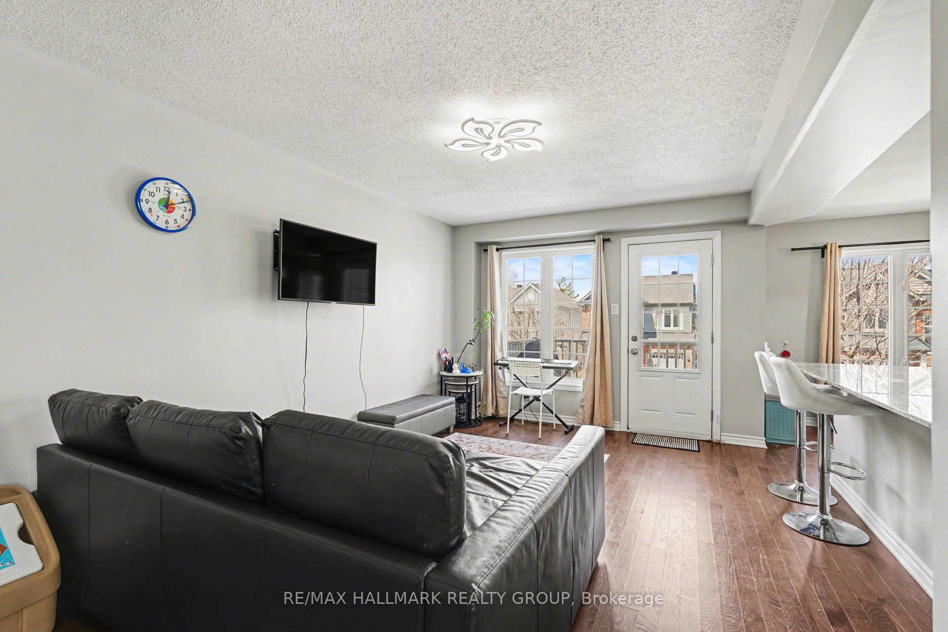 217 Bensinger Way Property Photo 4