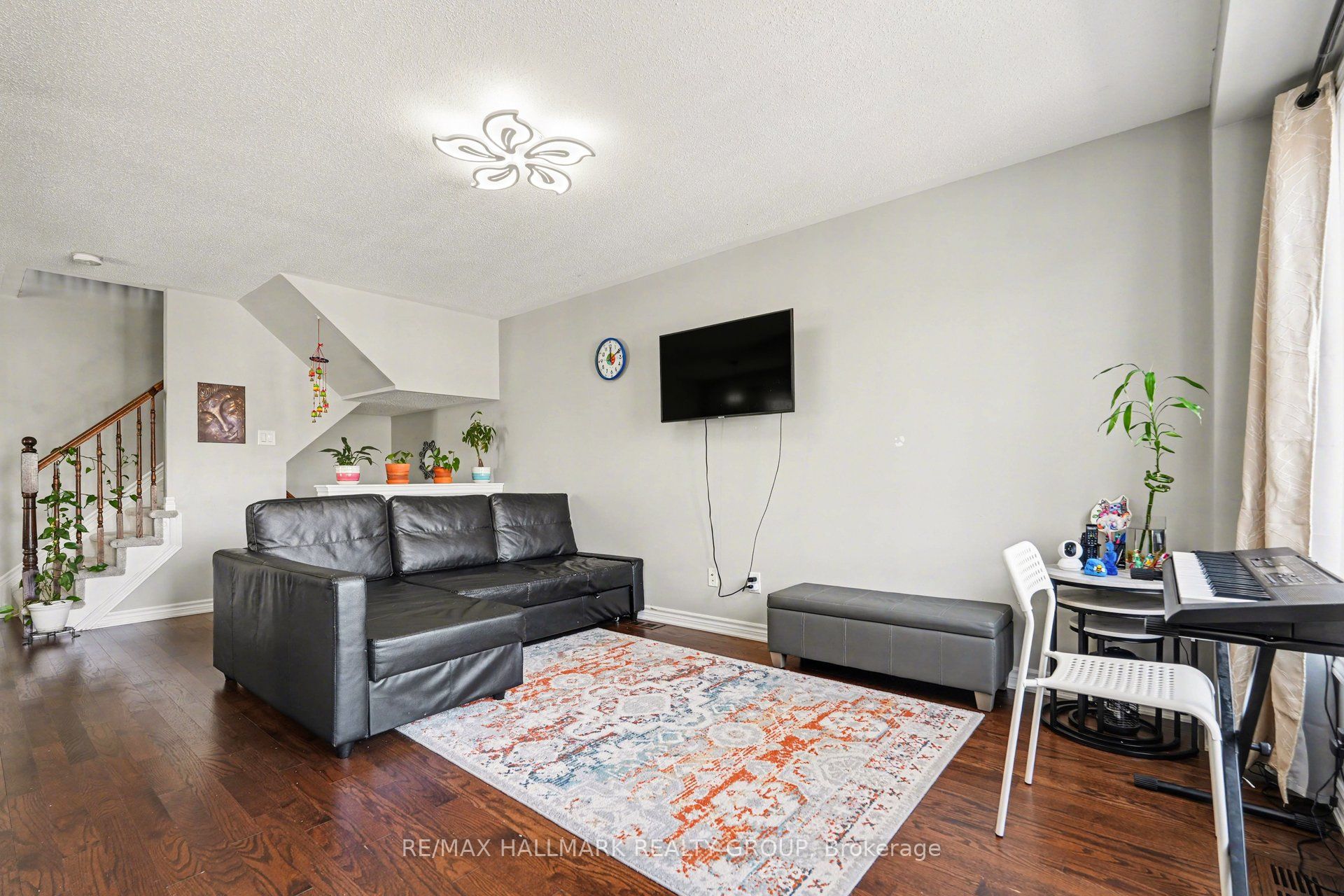 217 Bensinger Way Property Photo 5