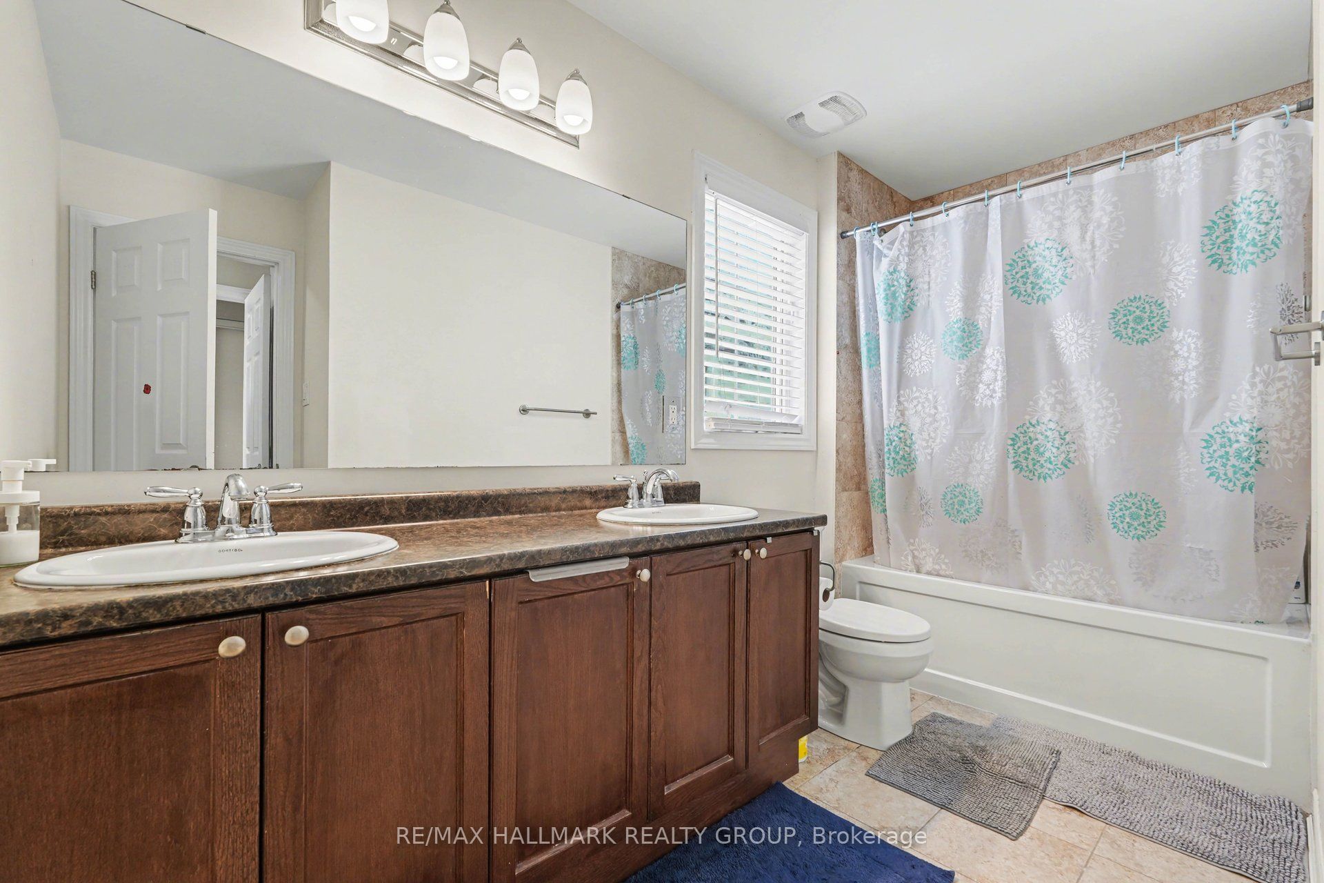 217 Bensinger Way Property Photo 15