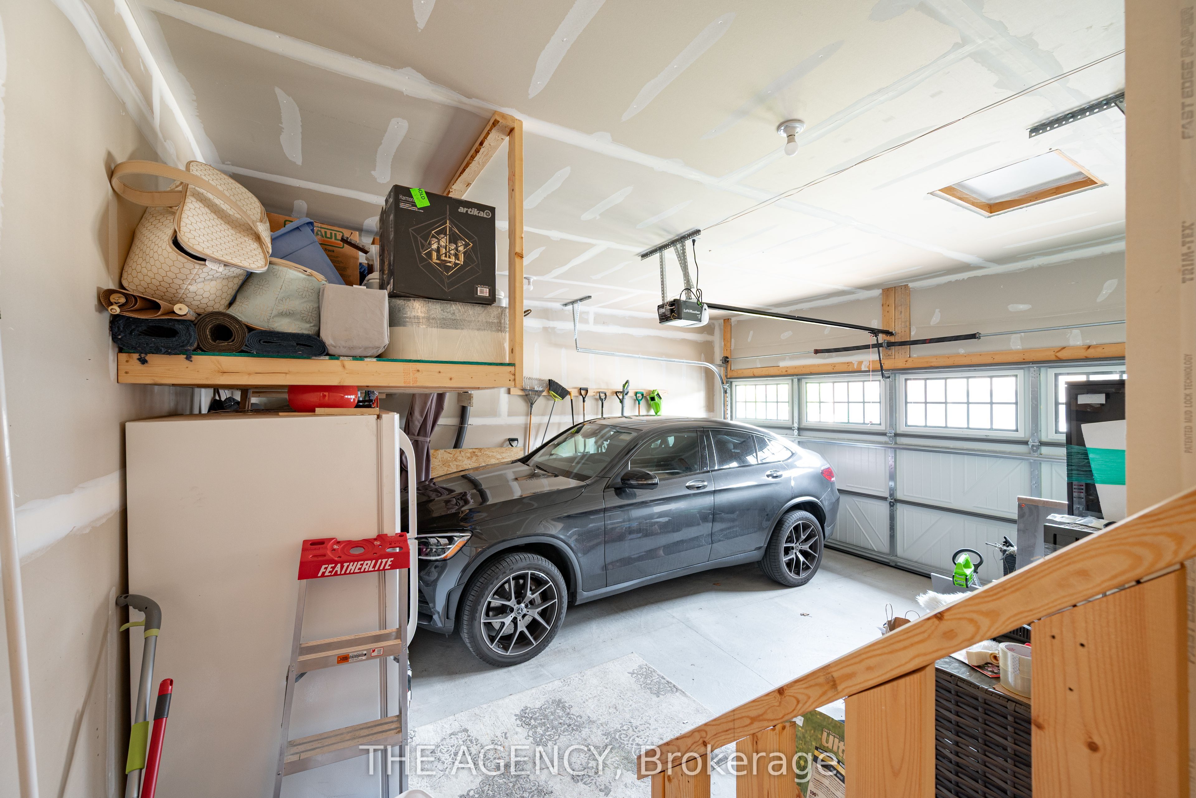 425 Melling Avenue Property Photo 37