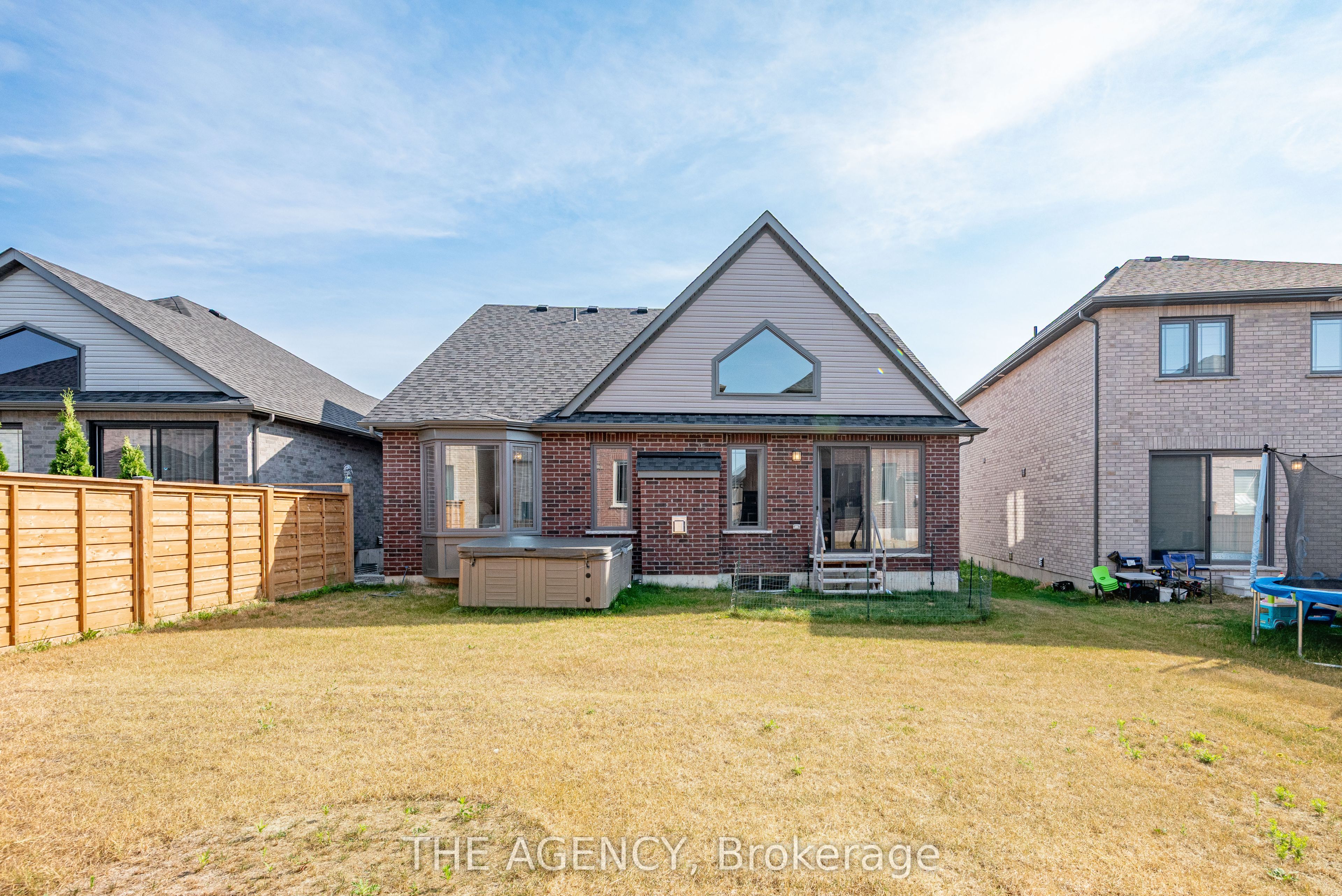 425 Melling Avenue Property Photo 39