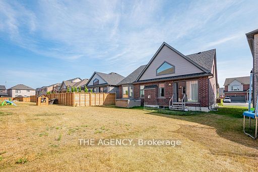 425 Melling Avenue Property Photo 40