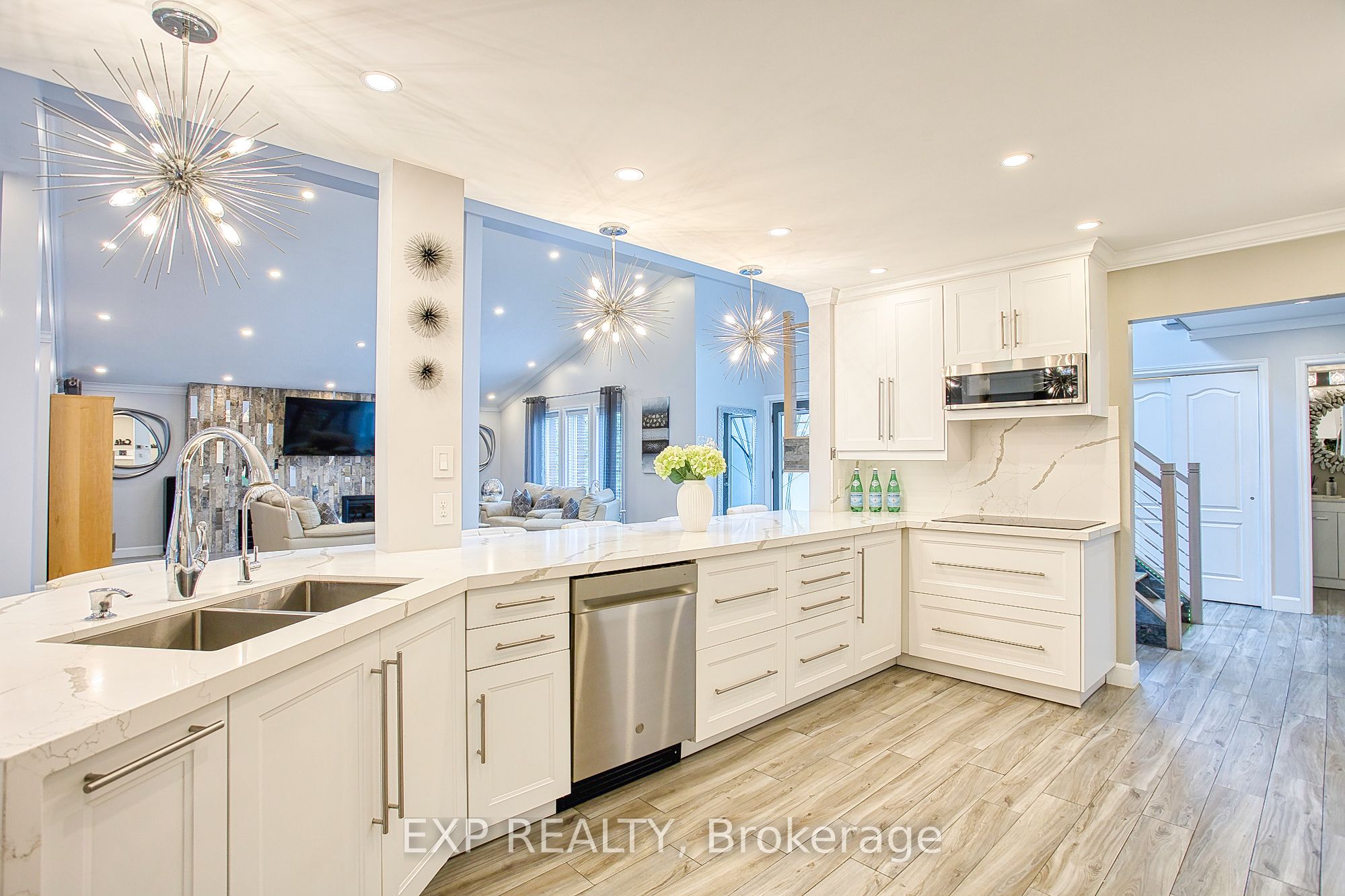 3263 Guyatt Road Property Photo 10