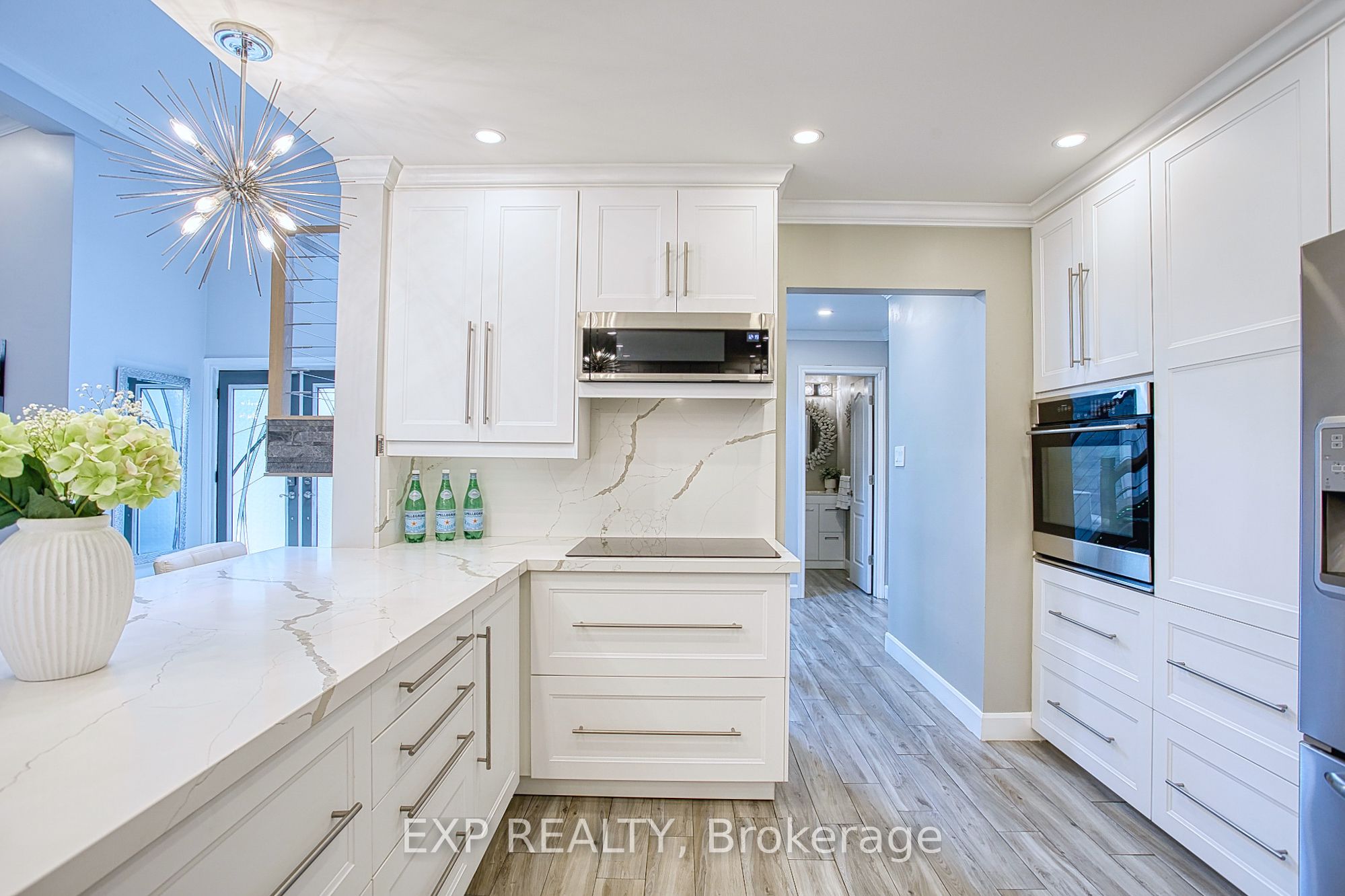 3263 Guyatt Road Property Photo 11