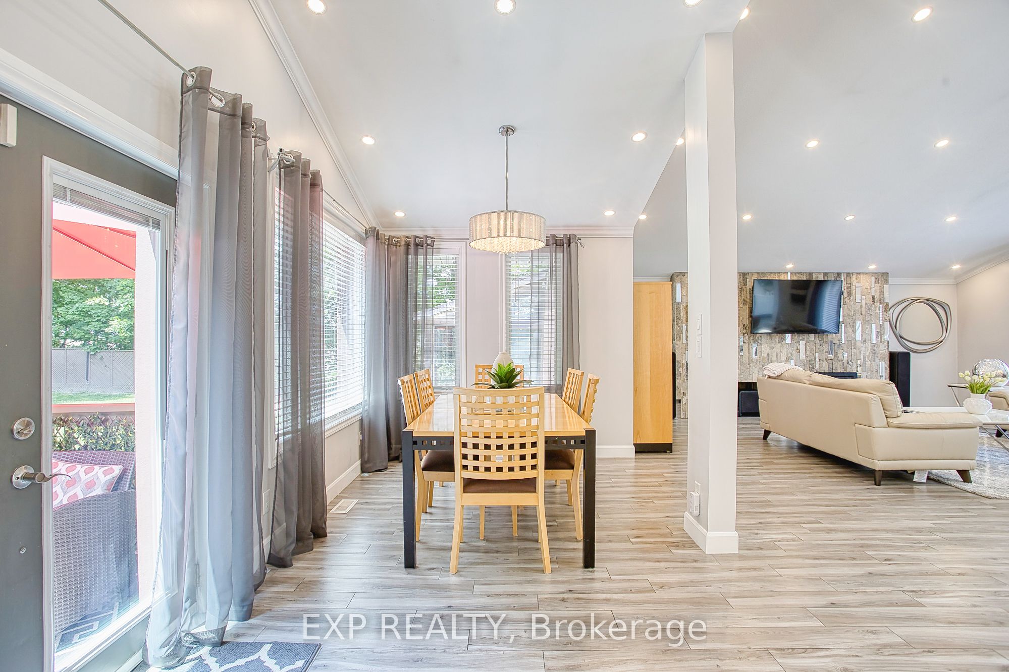 3263 Guyatt Road Property Photo 19