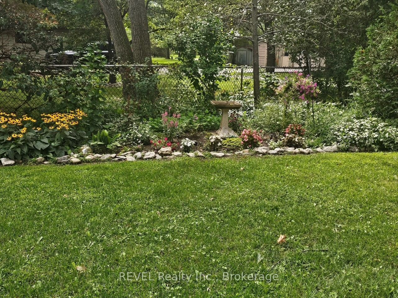 11211 Harbourview Road Property Photo 4