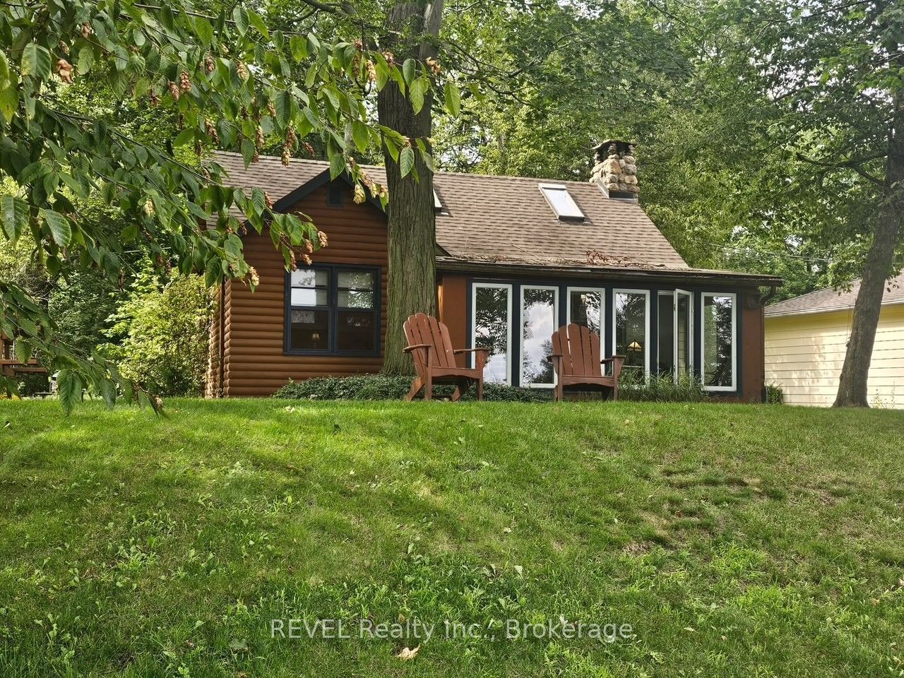 11211 Harbourview Road Property Photo 6