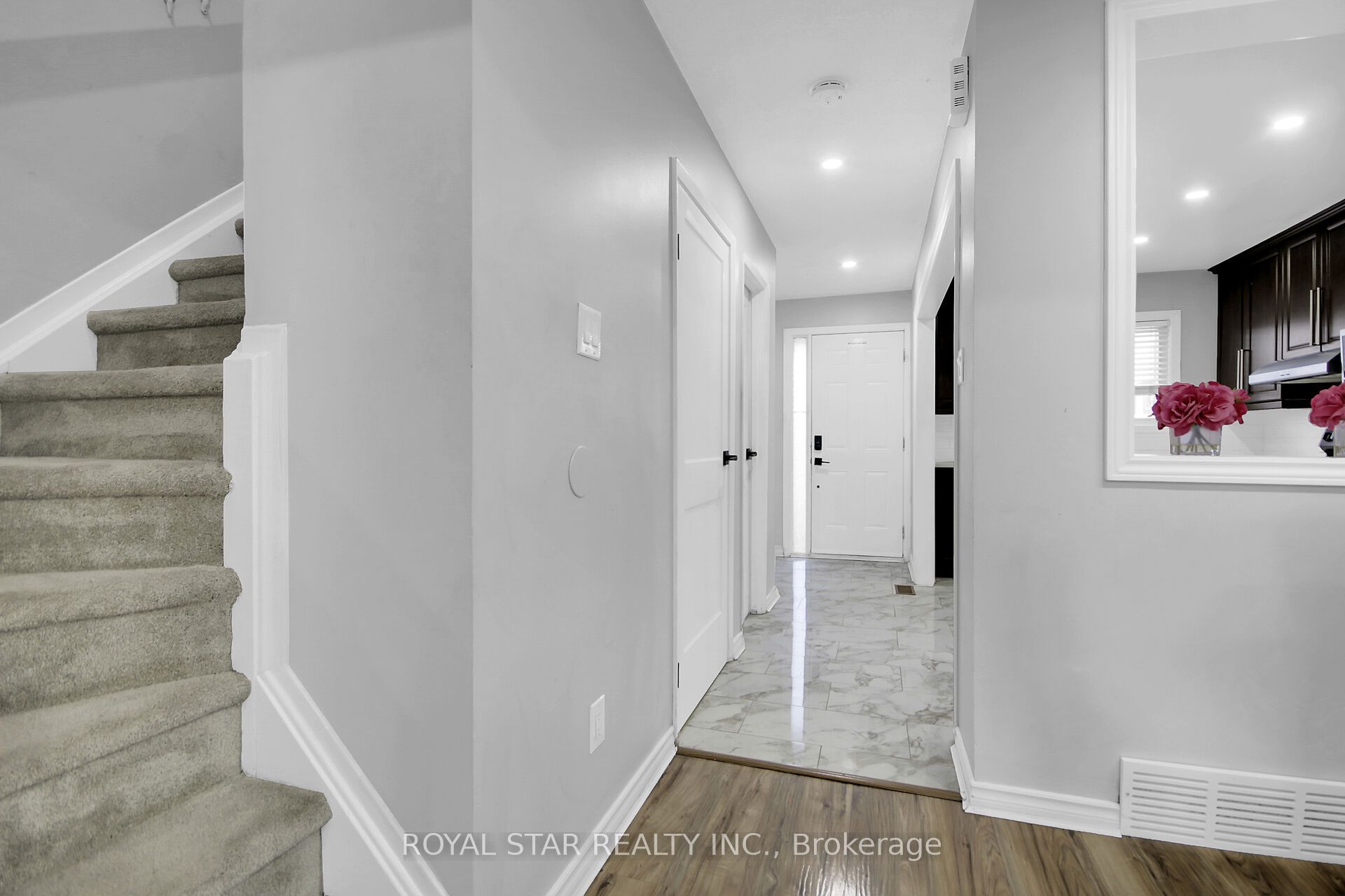 2761 Pimlico Crescent Property Photo 5